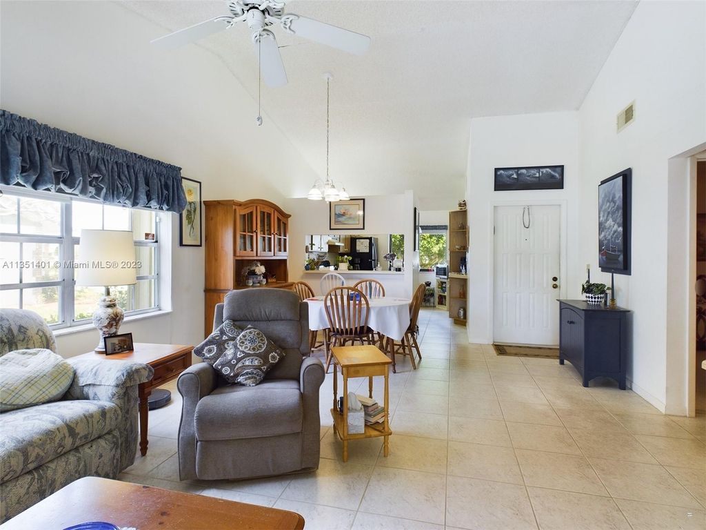 Photo of 124 Moccasin Trl S, Jupiter, FL 33458 (MLS # A11351401)