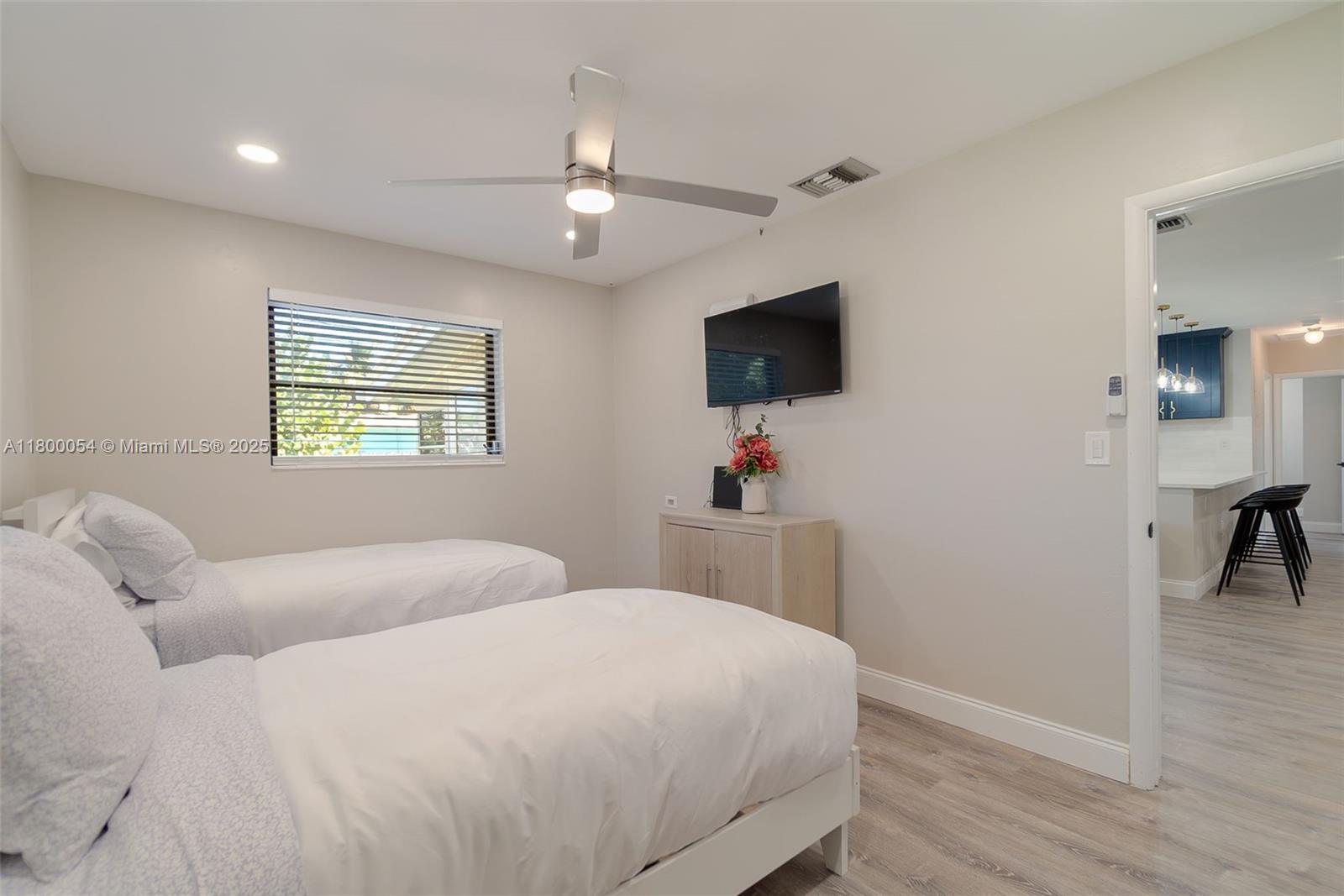 NORTH PALM BEACH VILLAGE - Residential Lease