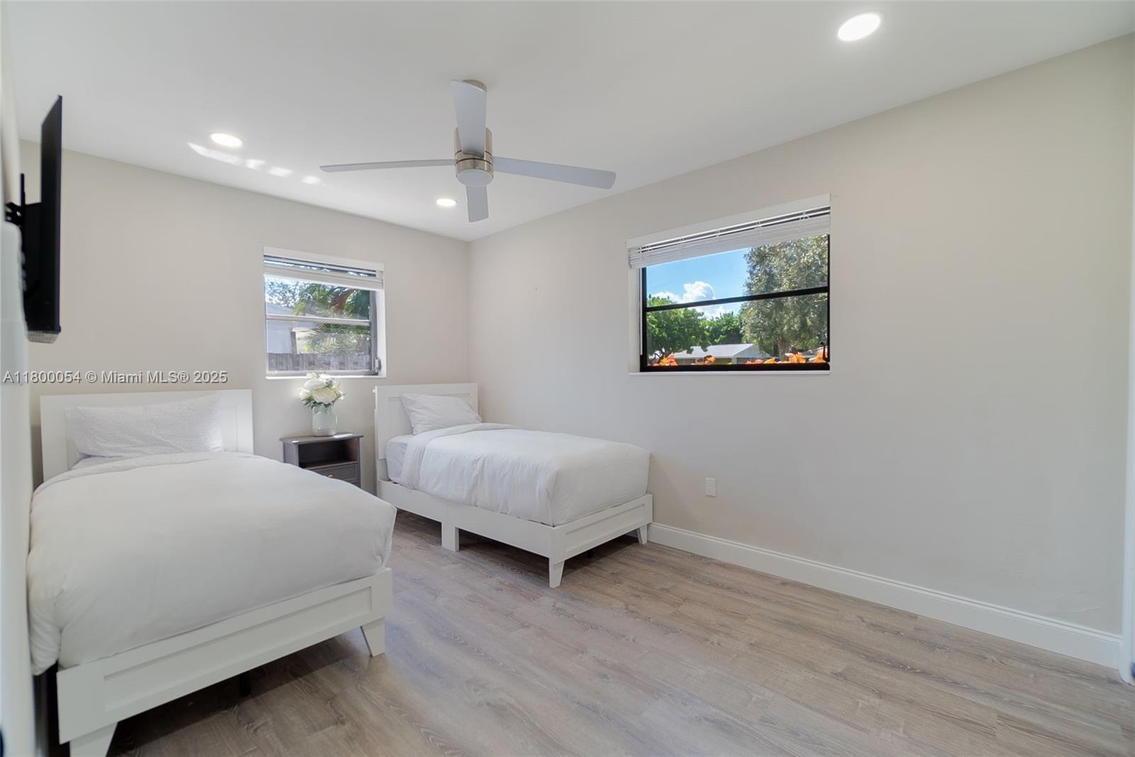 NORTH PALM BEACH VILLAGE - Residential Lease