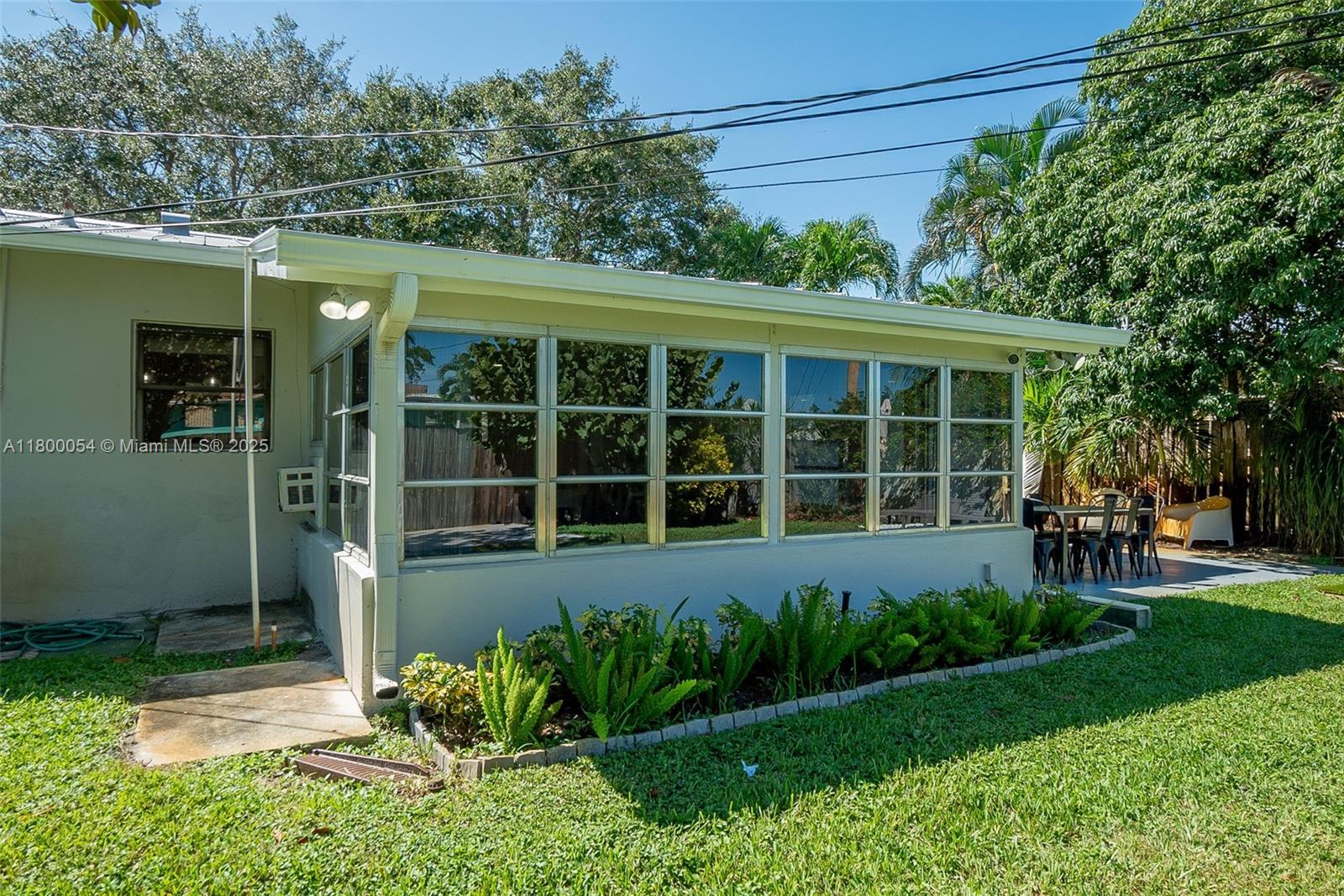 NORTH PALM BEACH VILLAGE - Residential Lease