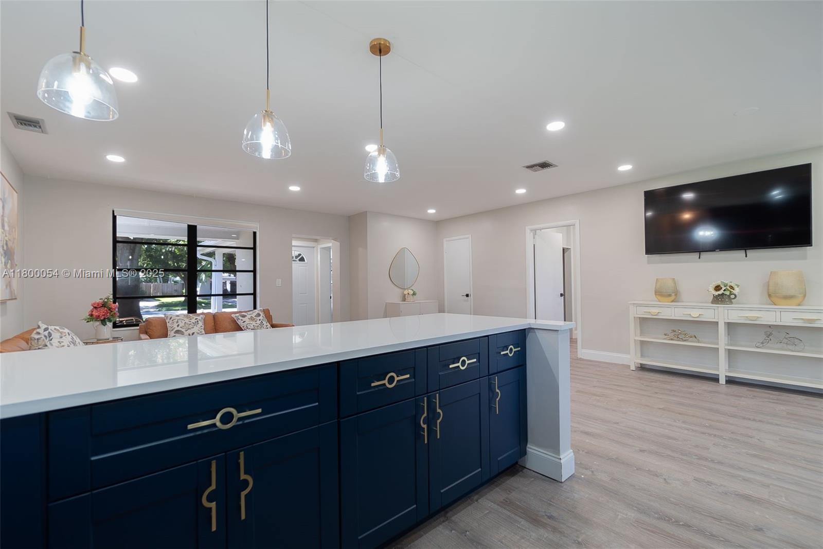 NORTH PALM BEACH VILLAGE - Residential Lease