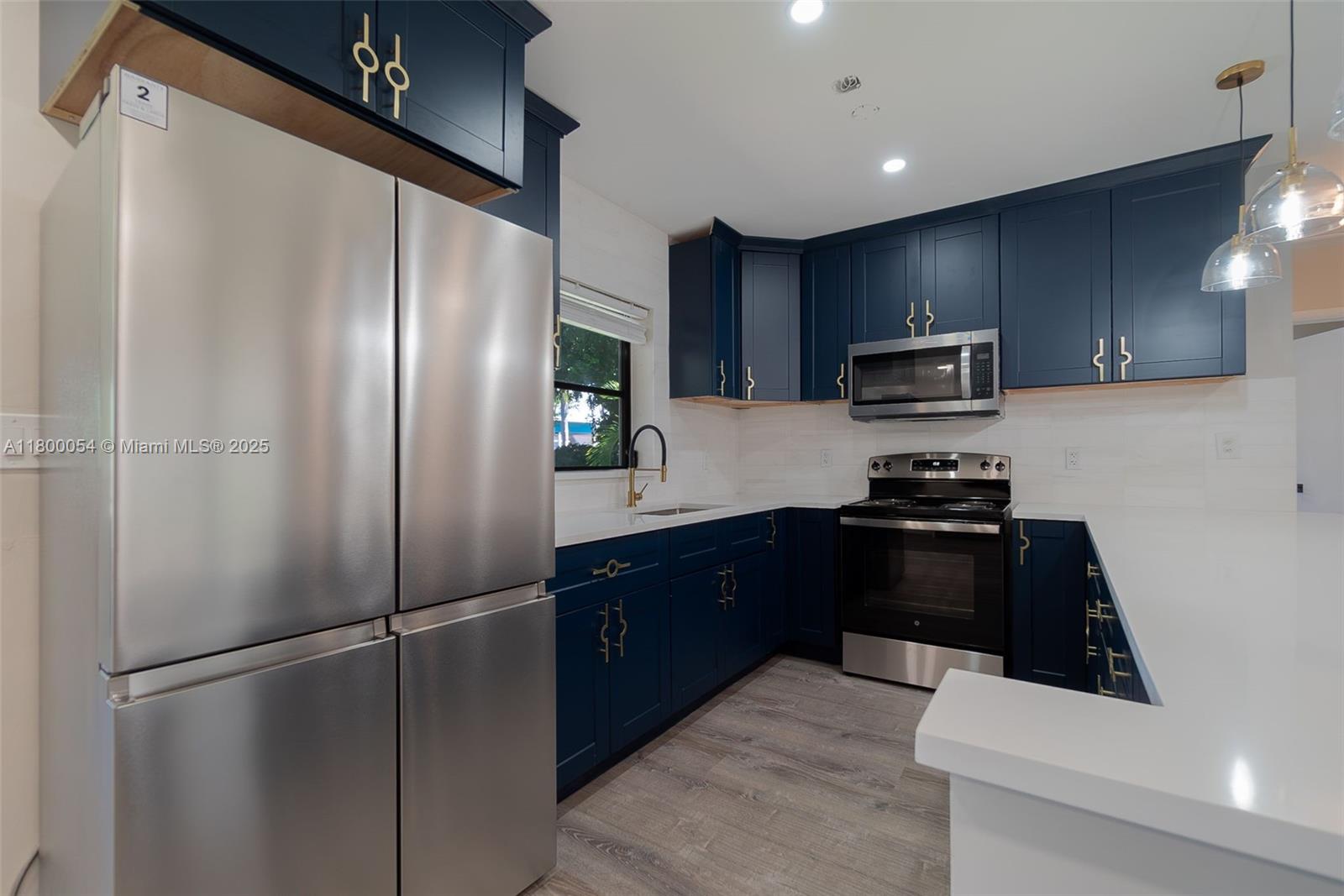 NORTH PALM BEACH VILLAGE - Residential Lease