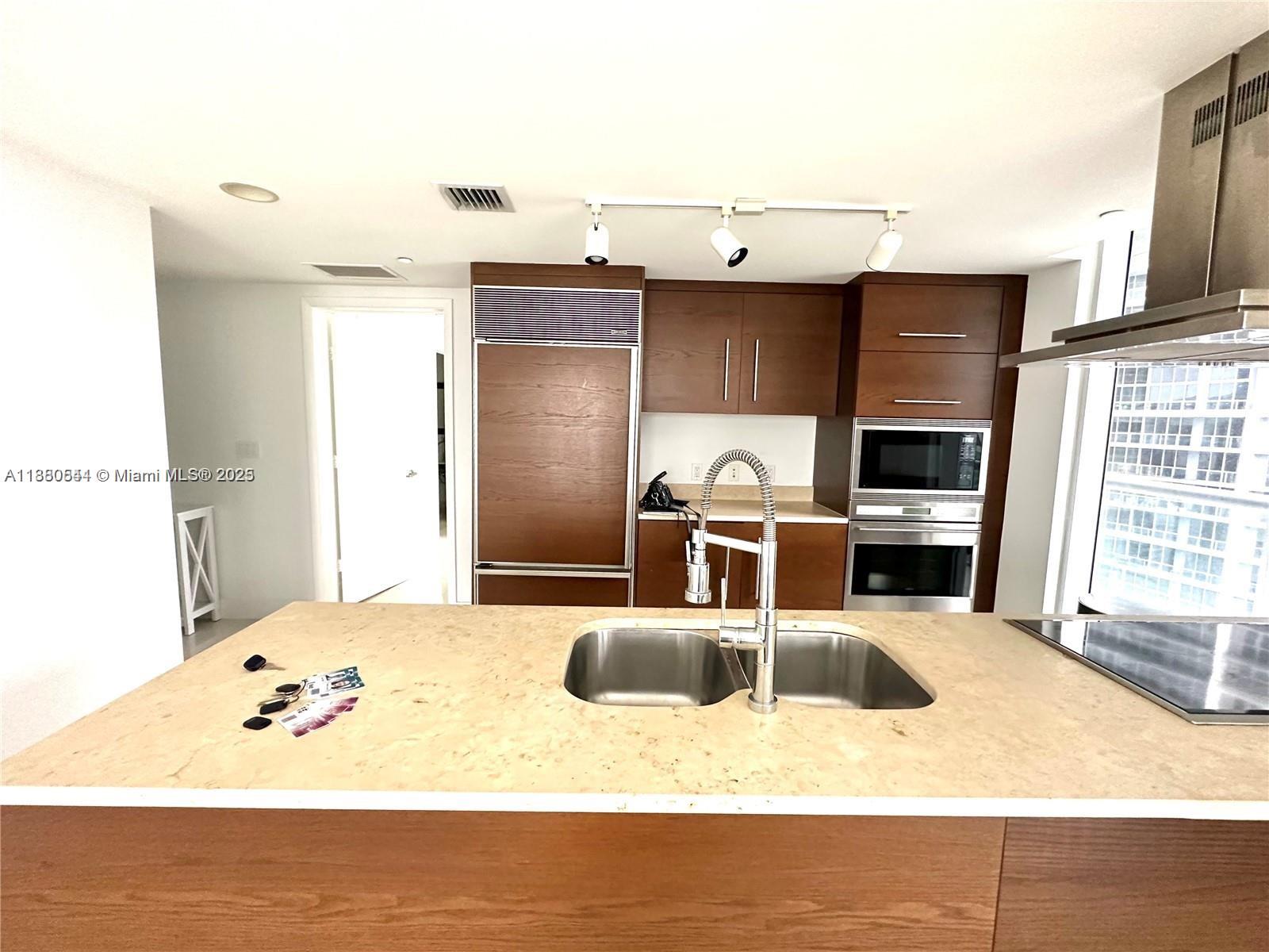 ICON BRICKELL NO TWO - Residential Lease