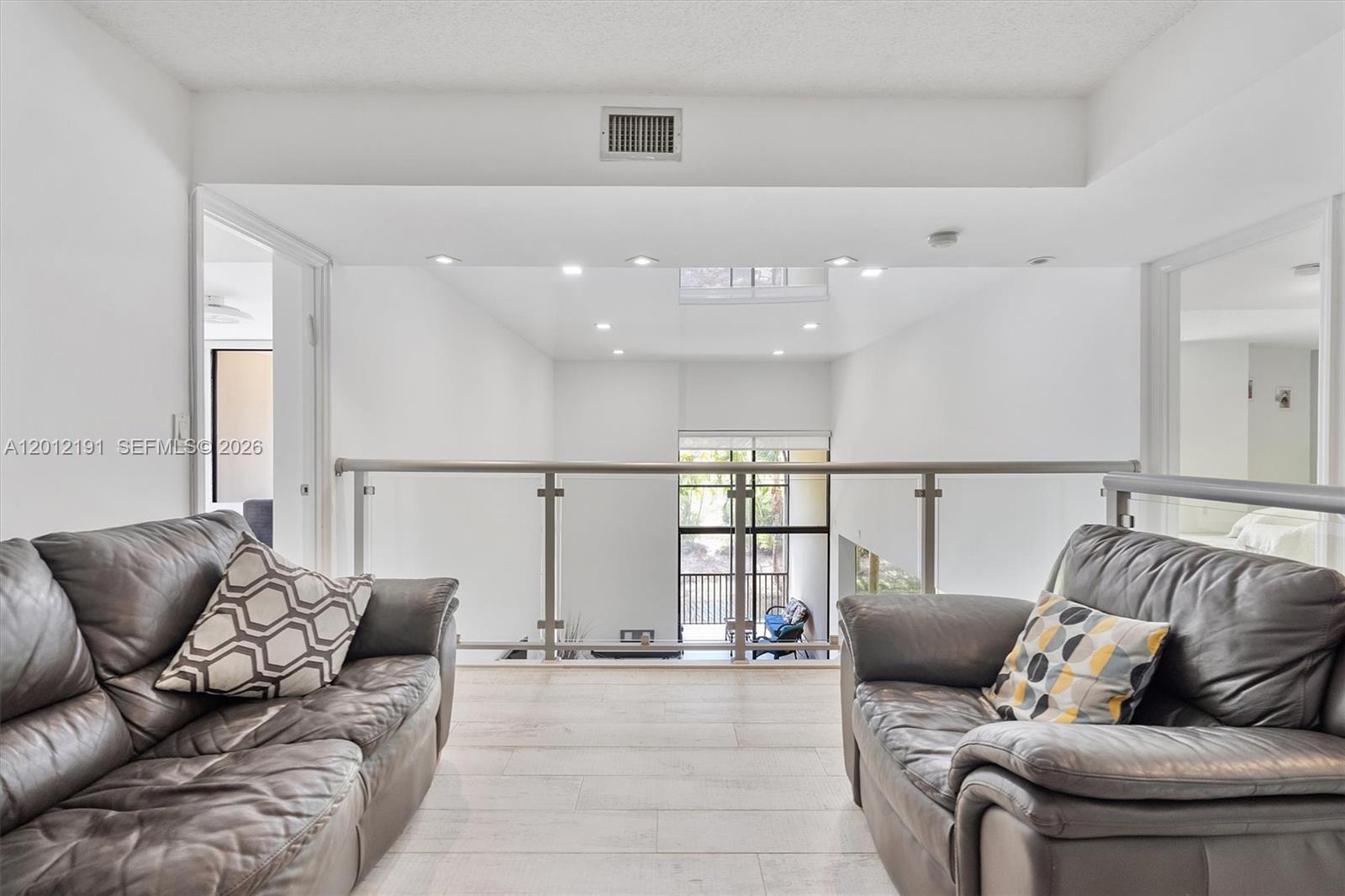 CORONADO CONDO- TOWER II - Residential
