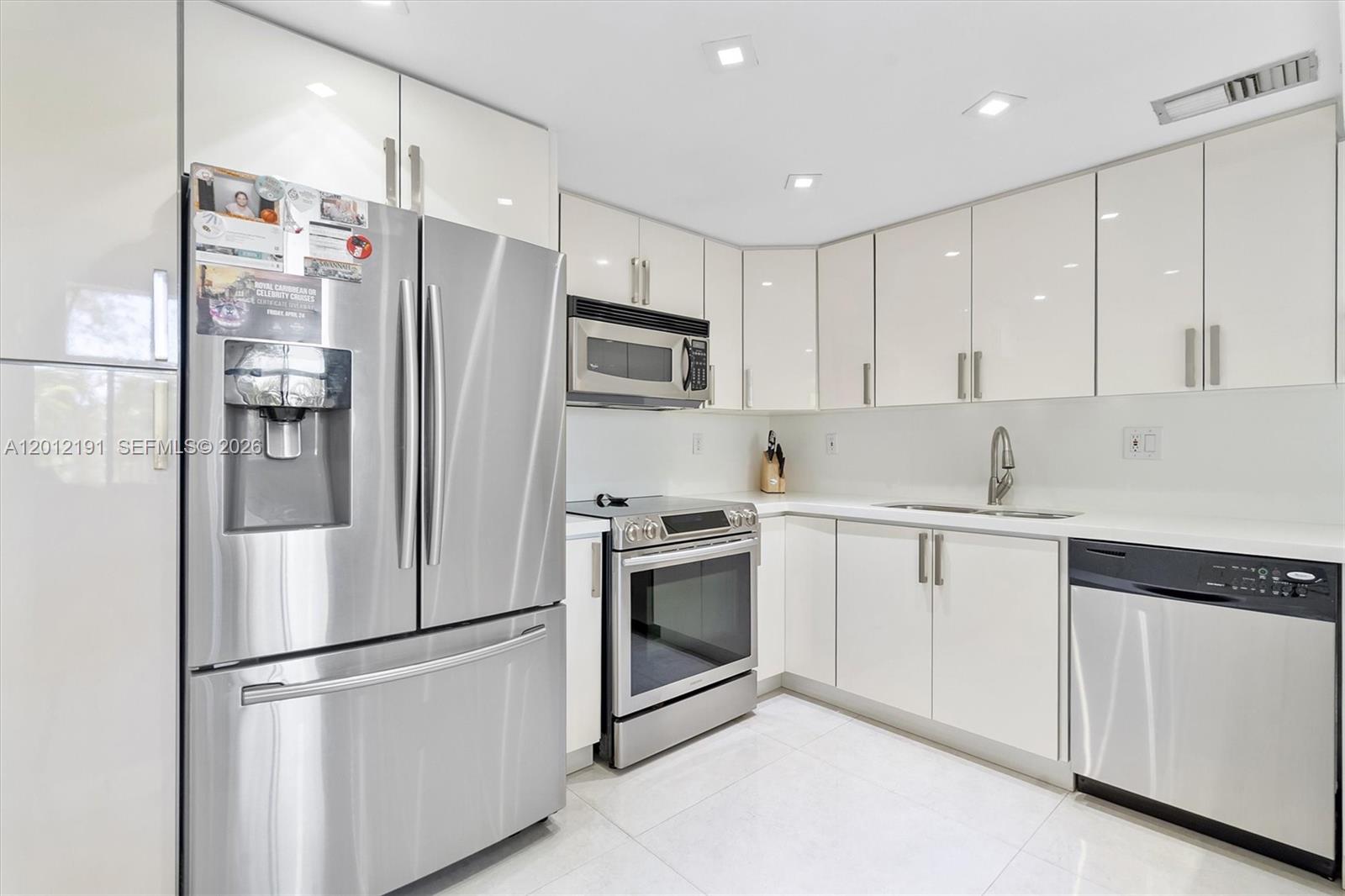 CORONADO CONDO- TOWER II - Residential