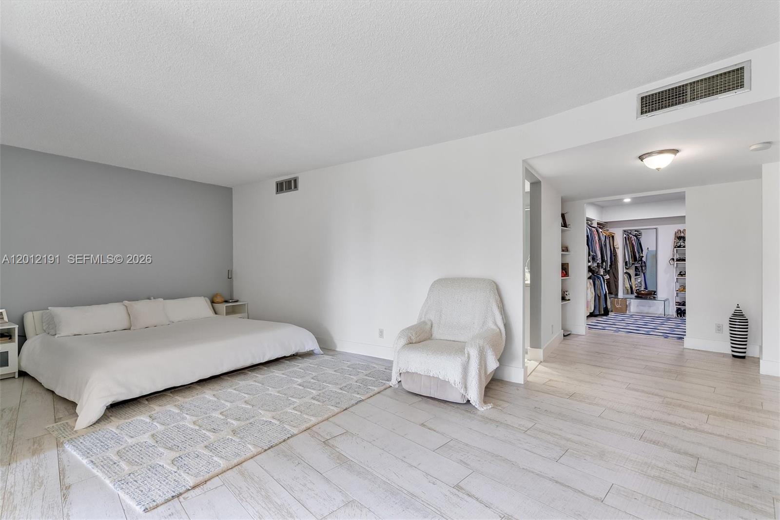 CORONADO CONDO- TOWER II - Residential