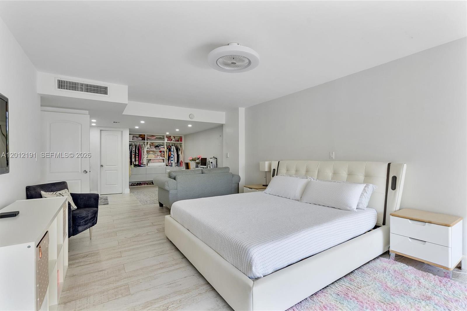 CORONADO CONDO- TOWER II - Residential