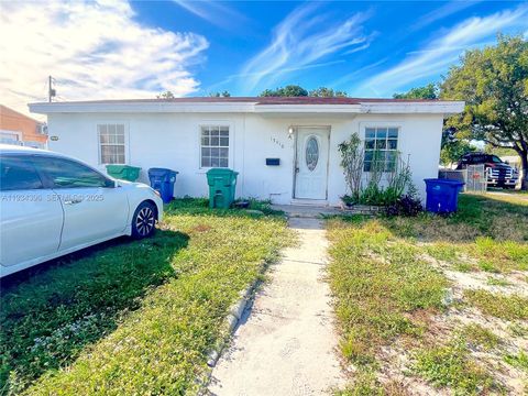 15410 NW 29th Ct A Miami FL 33180