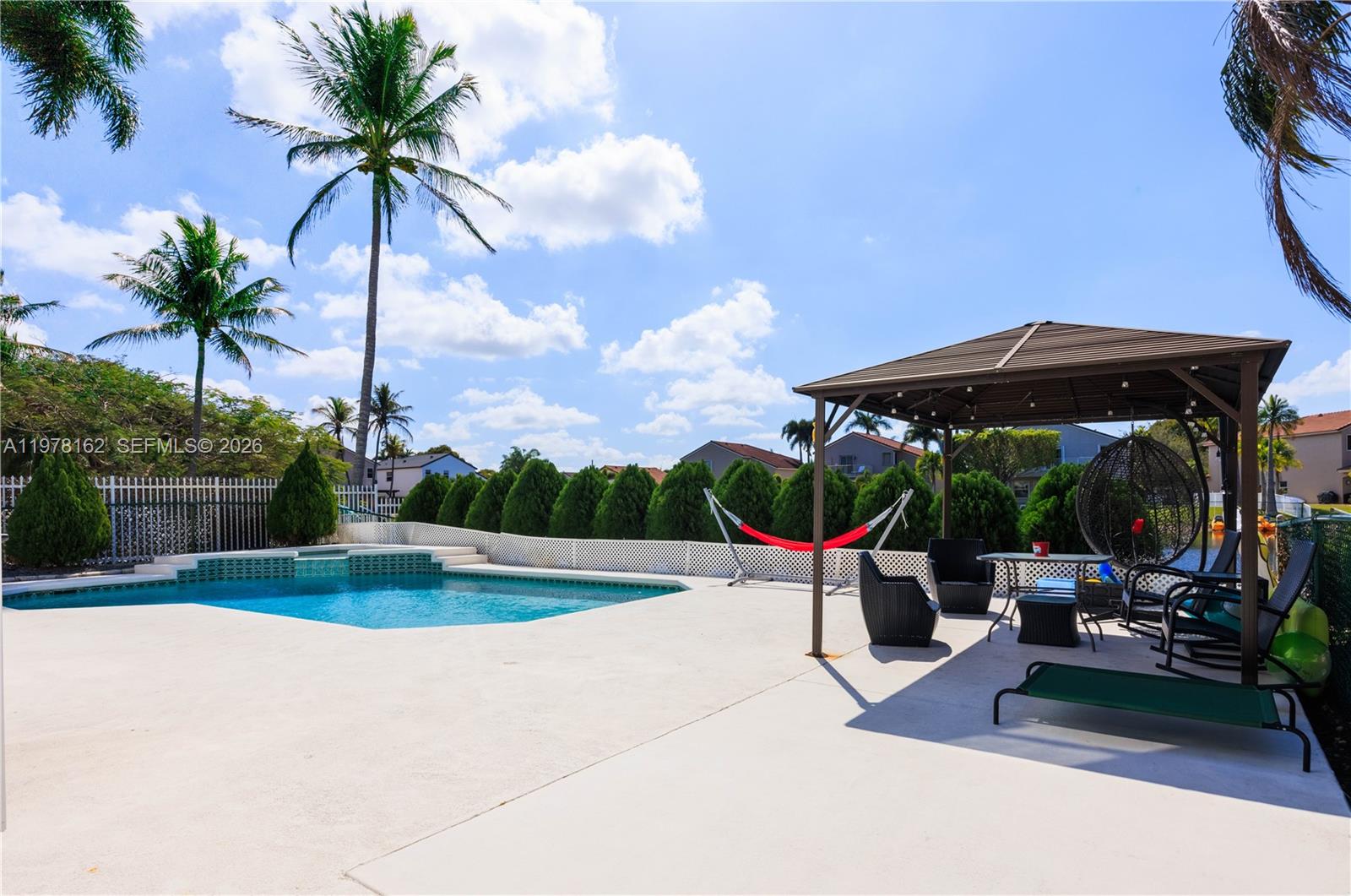 CHAPEL LAKE ESTATES - Residential