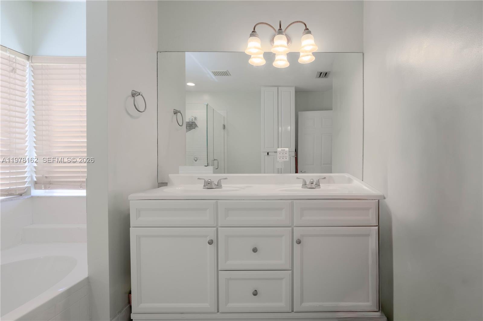 CHAPEL LAKE ESTATES - Residential