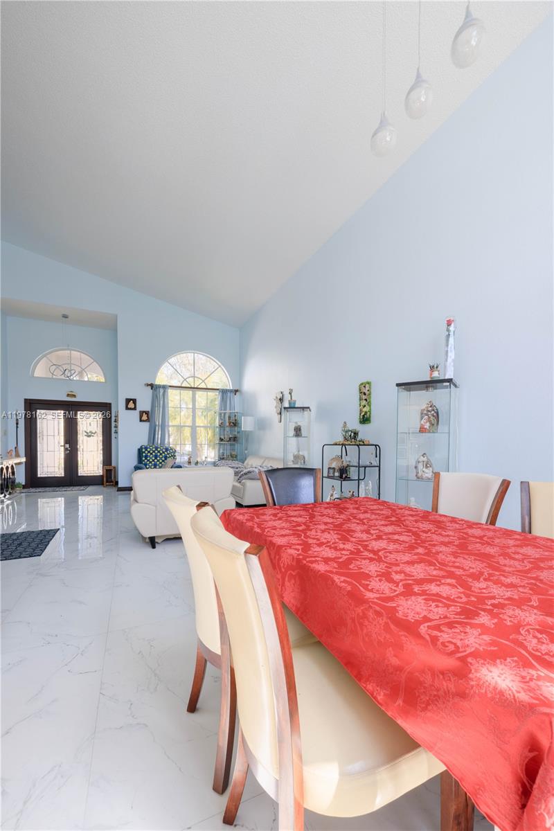 CHAPEL LAKE ESTATES - Residential