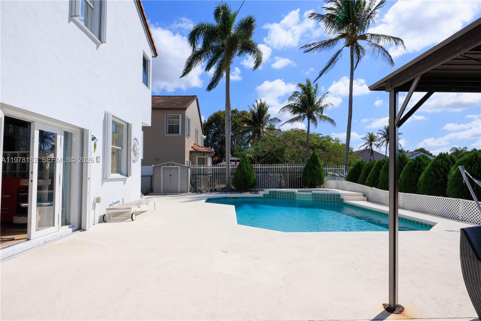 CHAPEL LAKE ESTATES - Residential