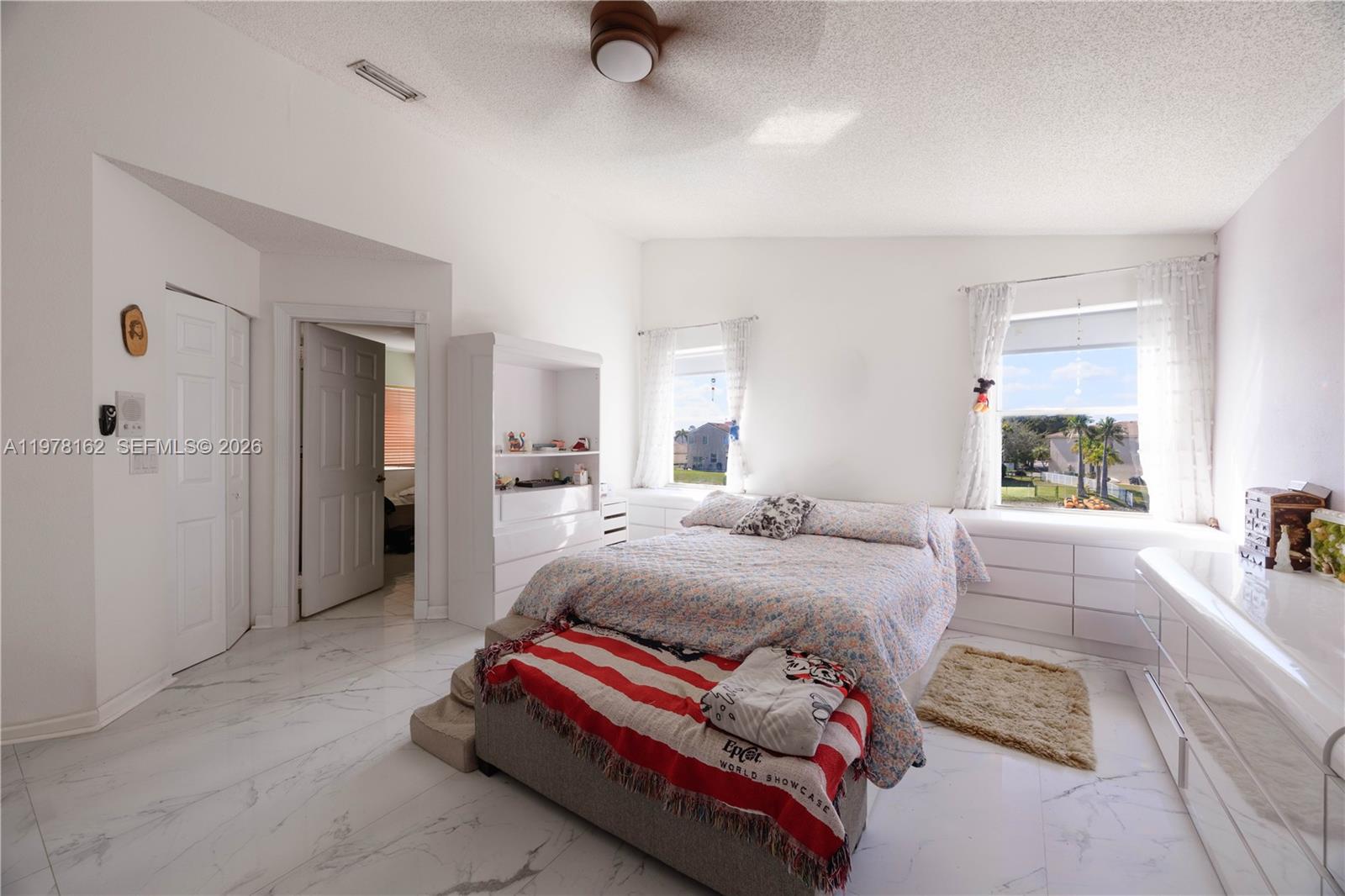 CHAPEL LAKE ESTATES - Residential