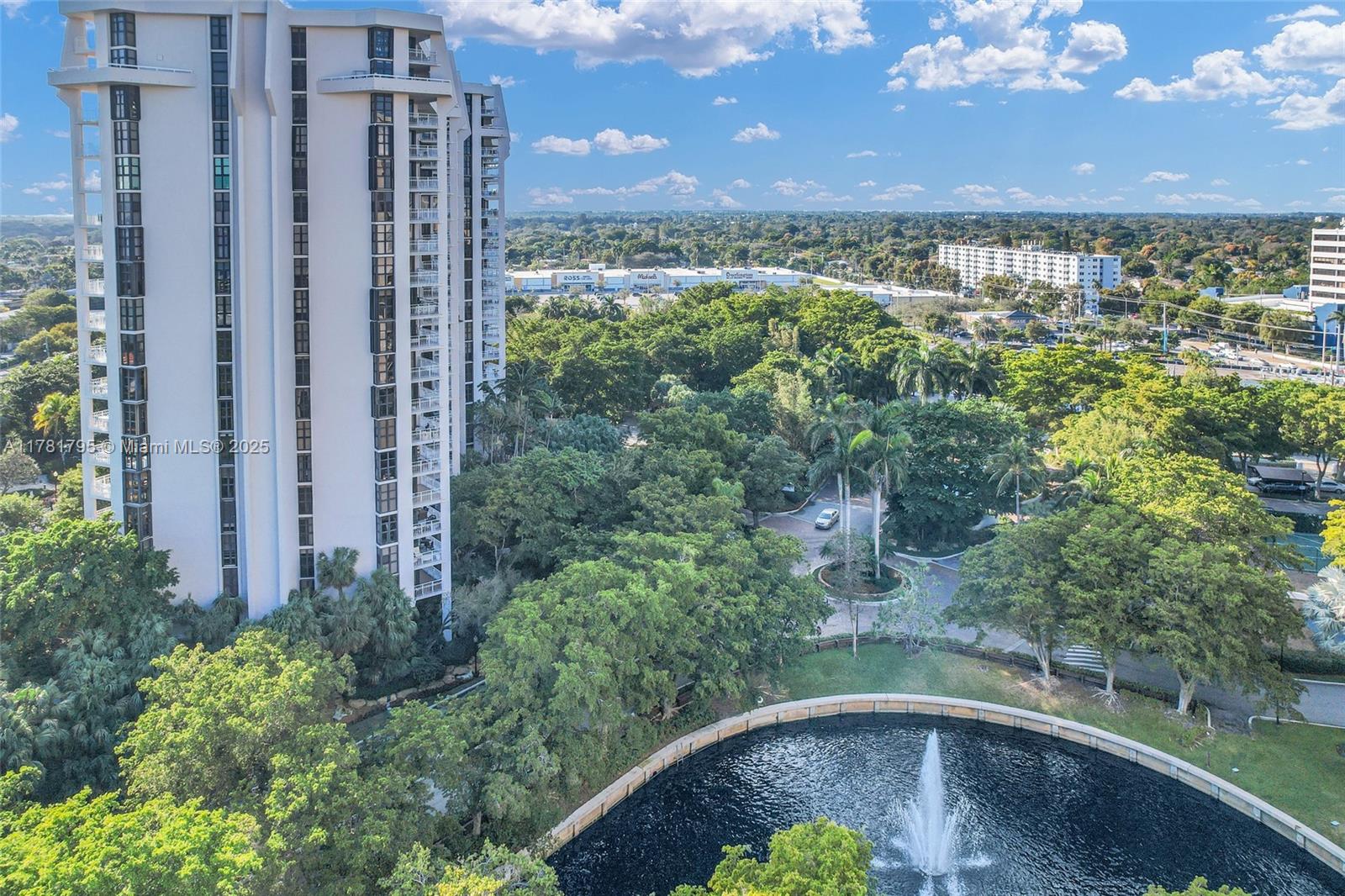 2000 Towerside Ter 307