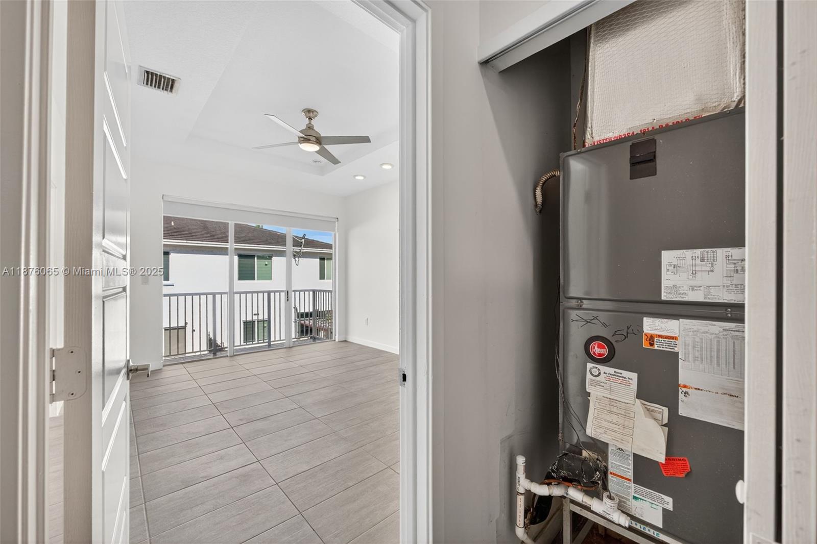 VENETIAN PARC - Residential