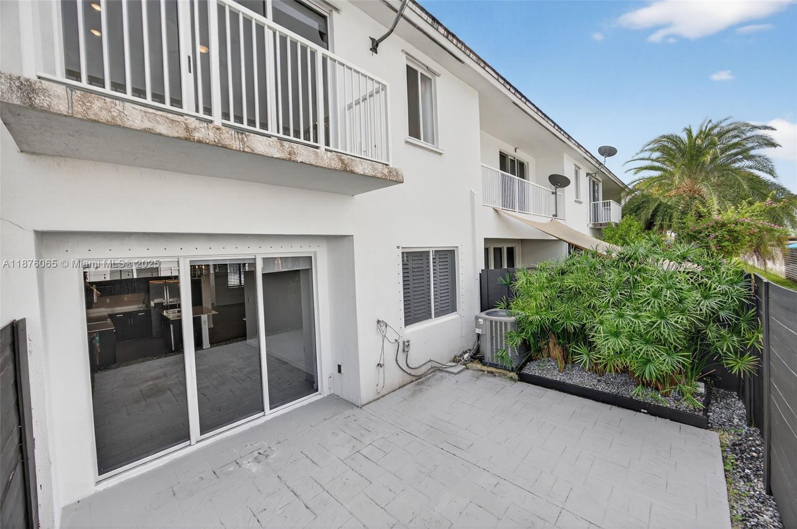 VENETIAN PARC - Residential