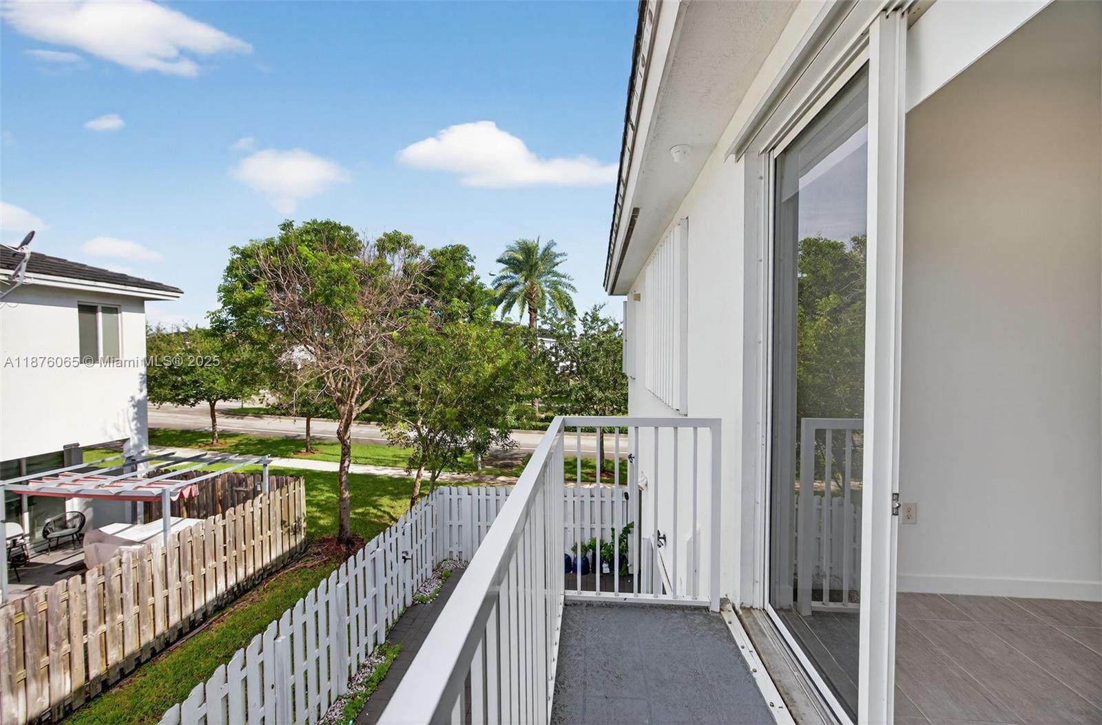 VENETIAN PARC - Residential