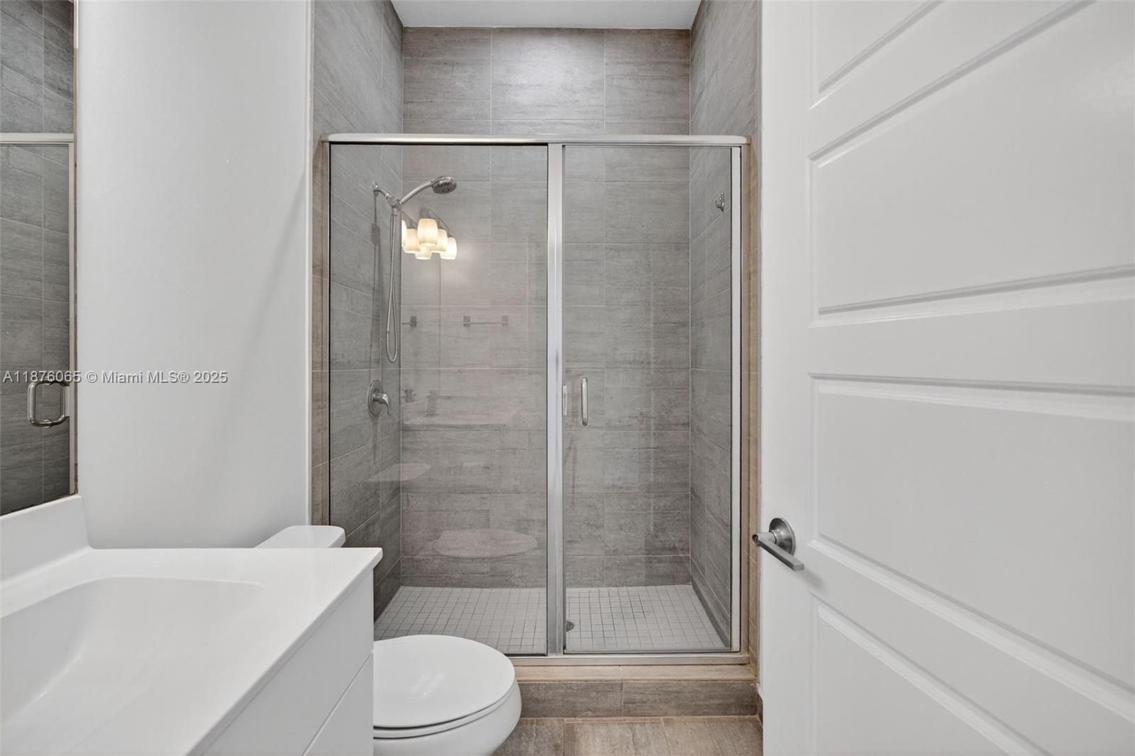 VENETIAN PARC - Residential