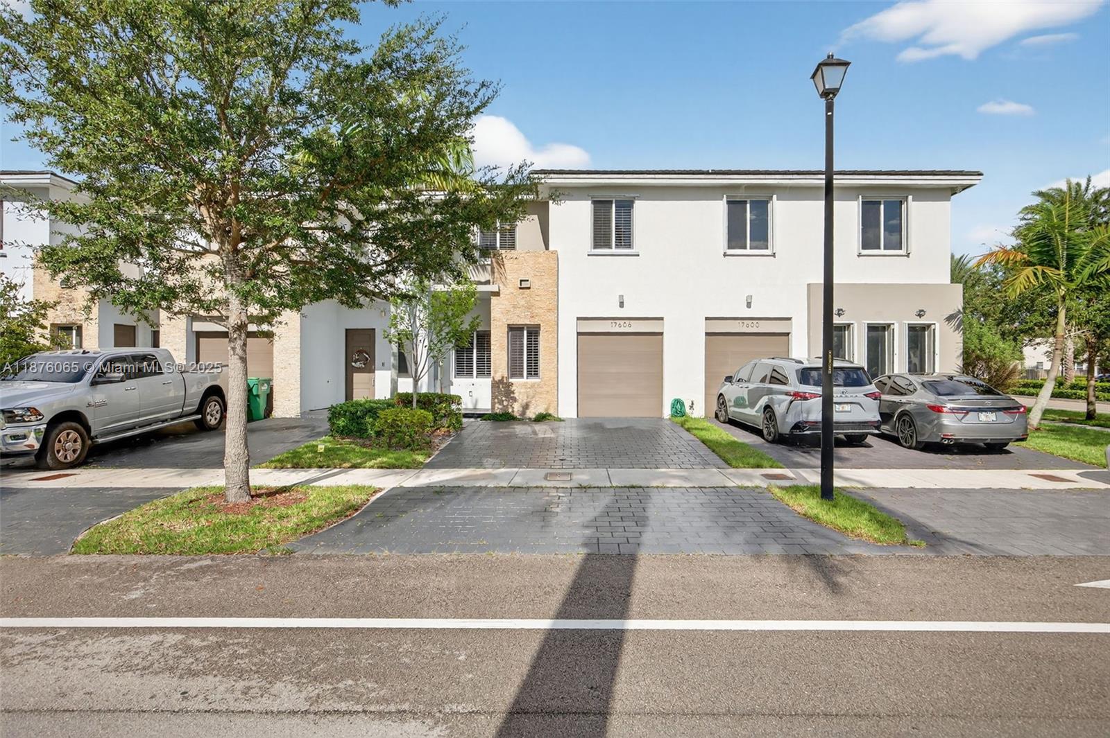 VENETIAN PARC - Residential