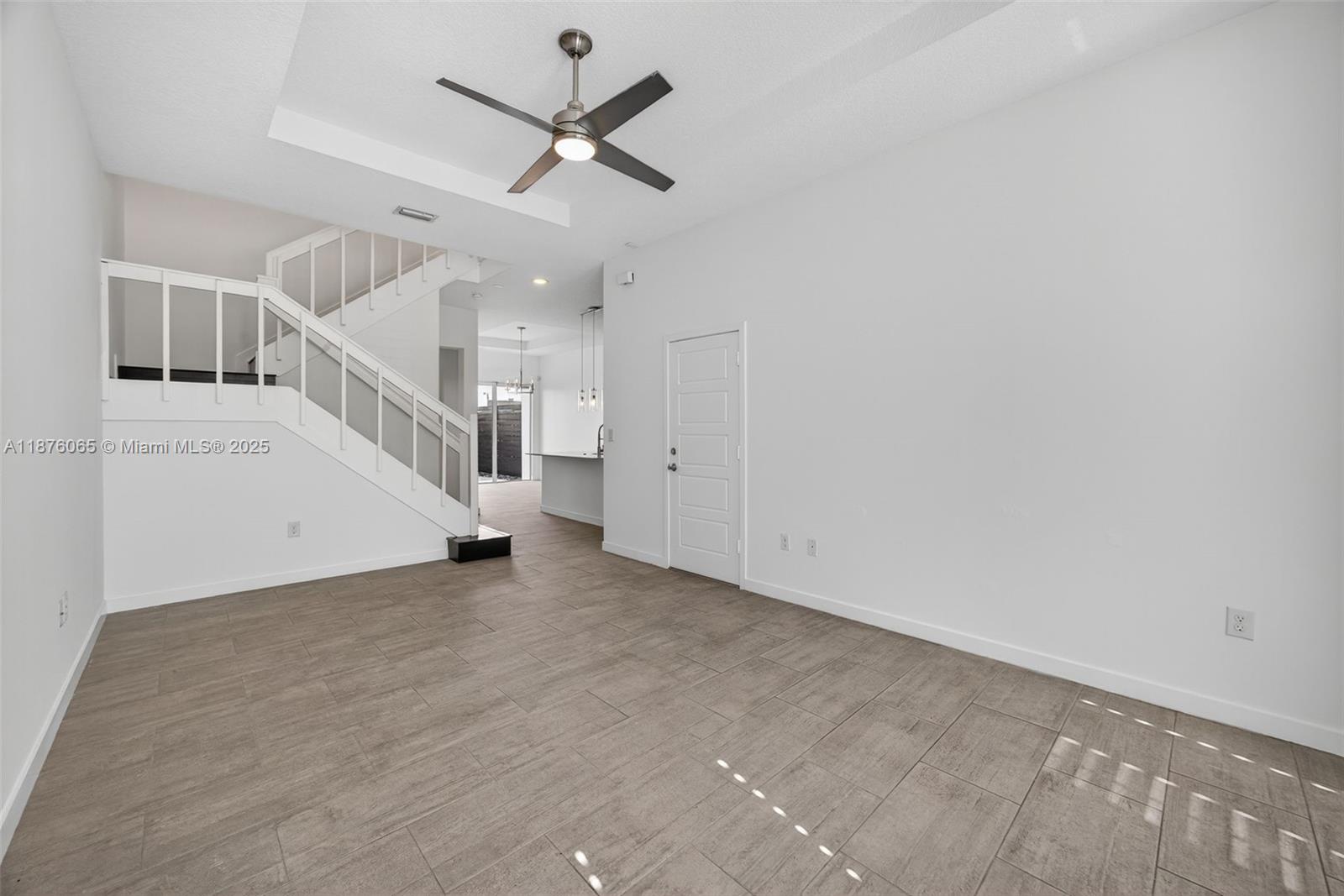 VENETIAN PARC - Residential