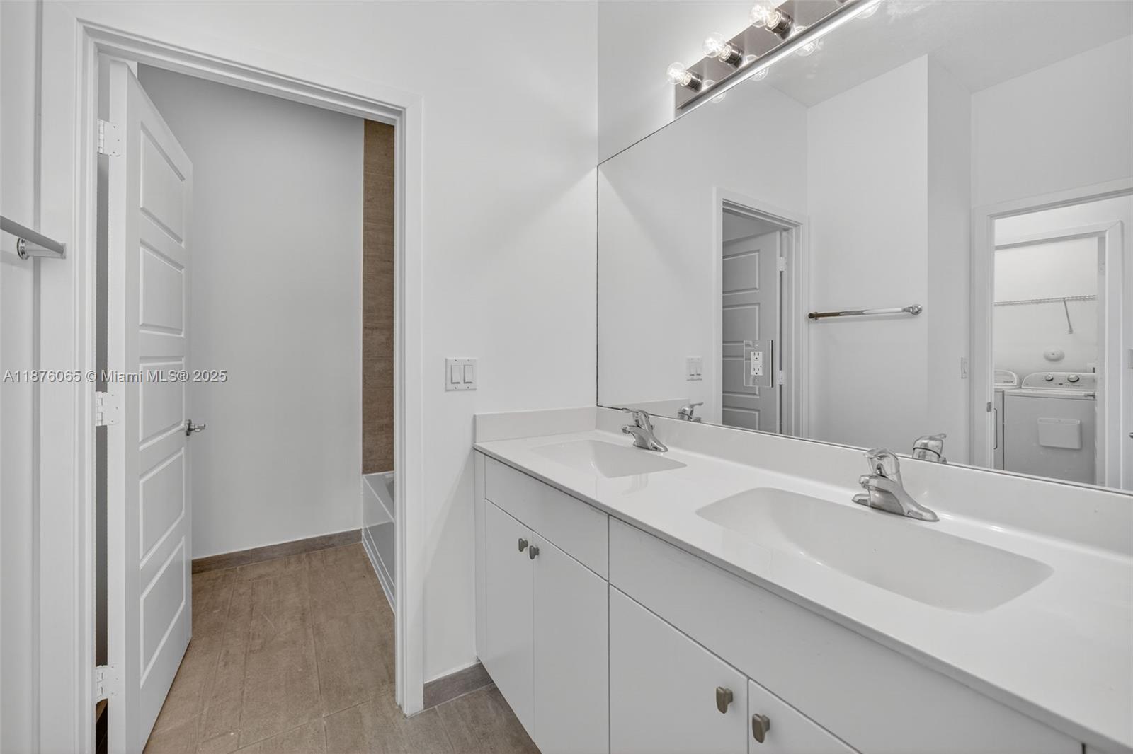 VENETIAN PARC - Residential