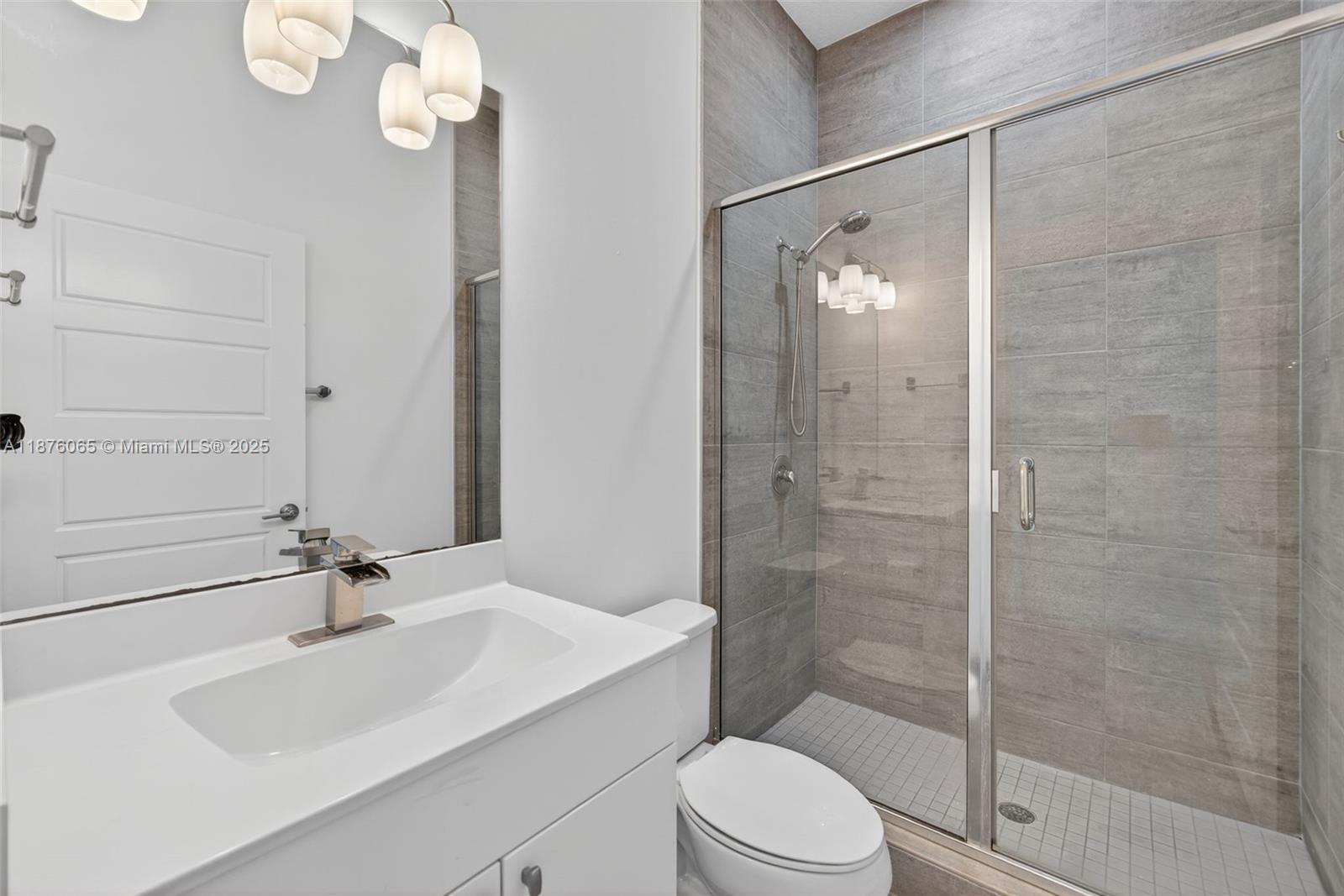 VENETIAN PARC - Residential