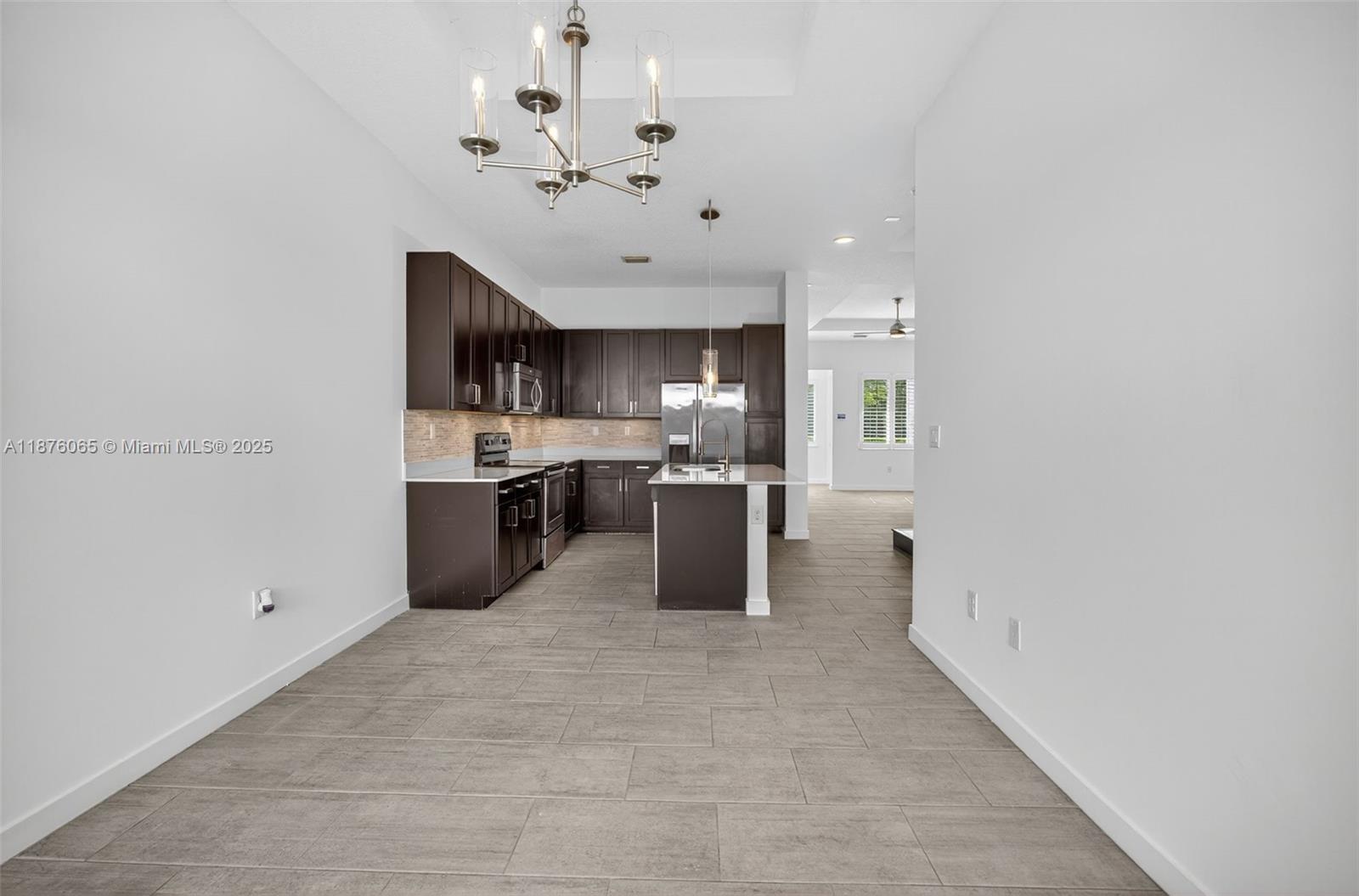 VENETIAN PARC - Residential