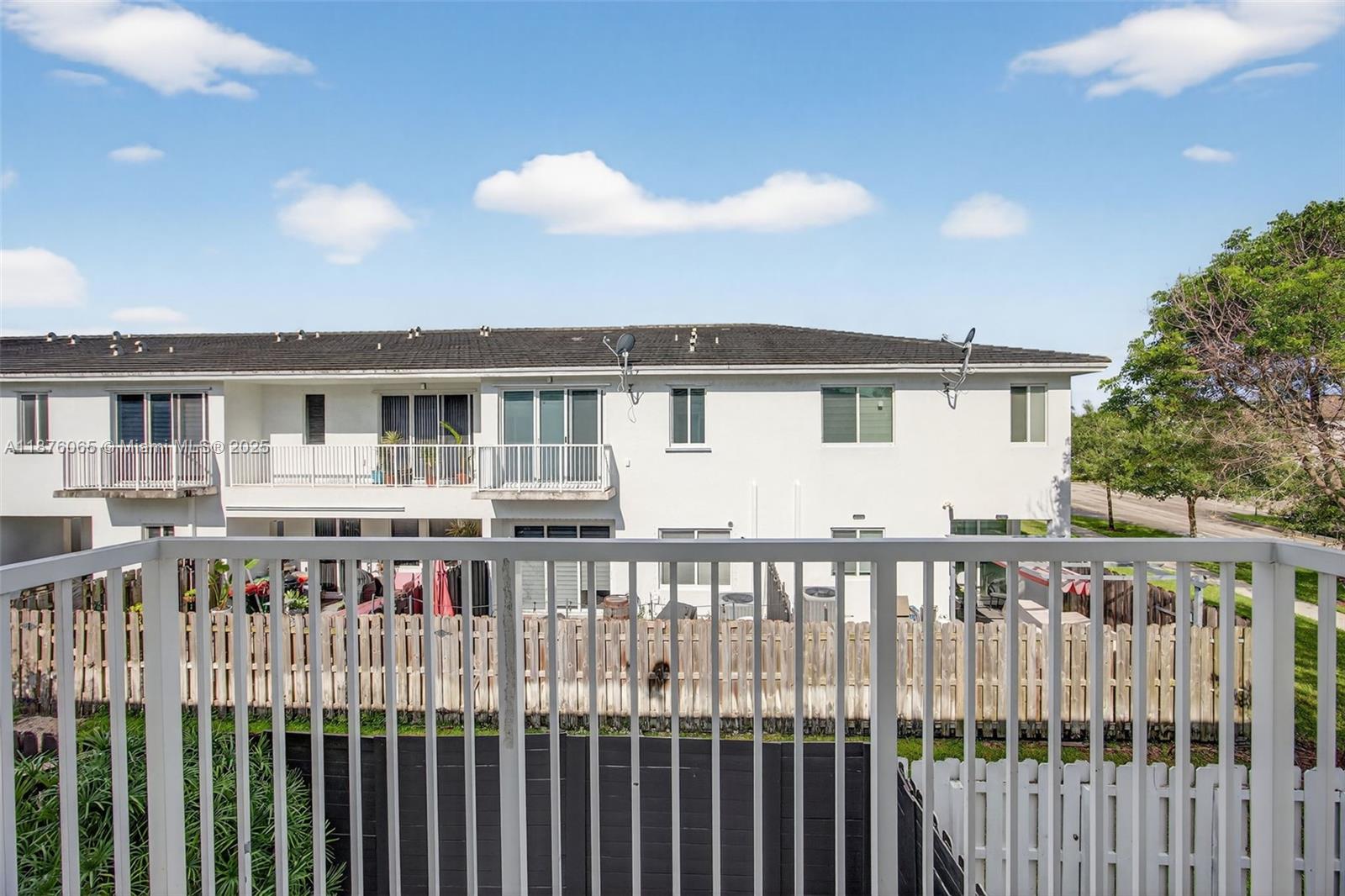 VENETIAN PARC - Residential