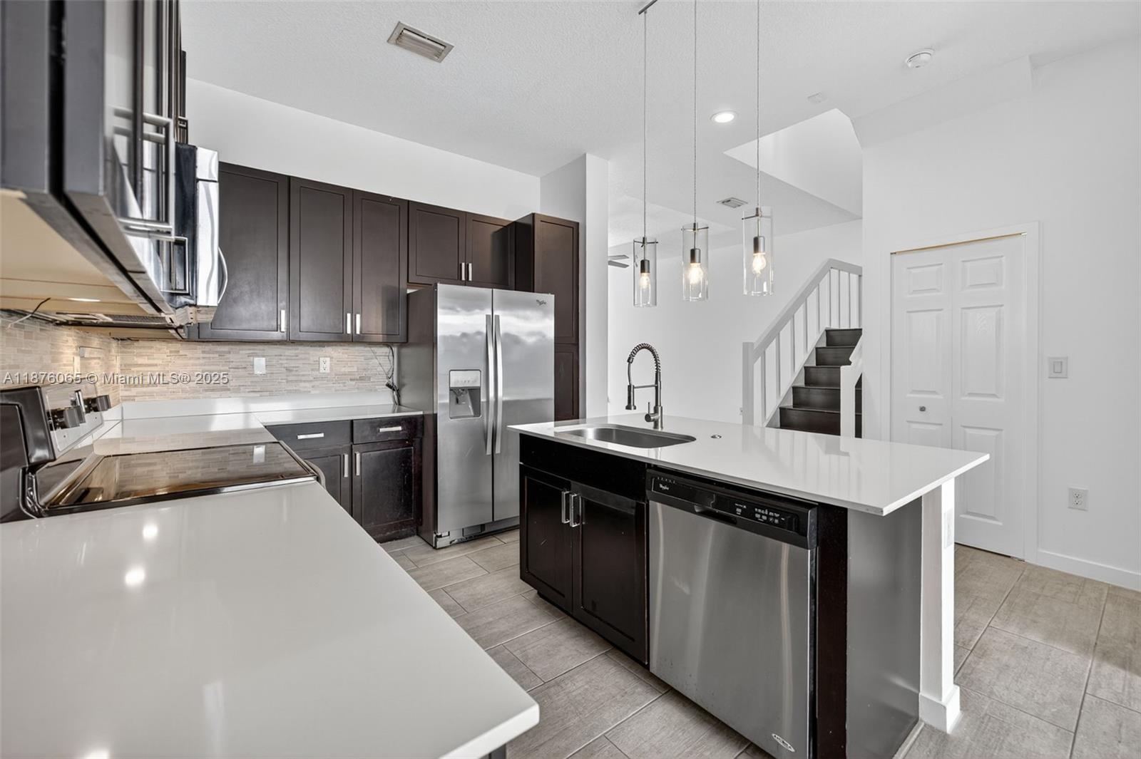 VENETIAN PARC - Residential