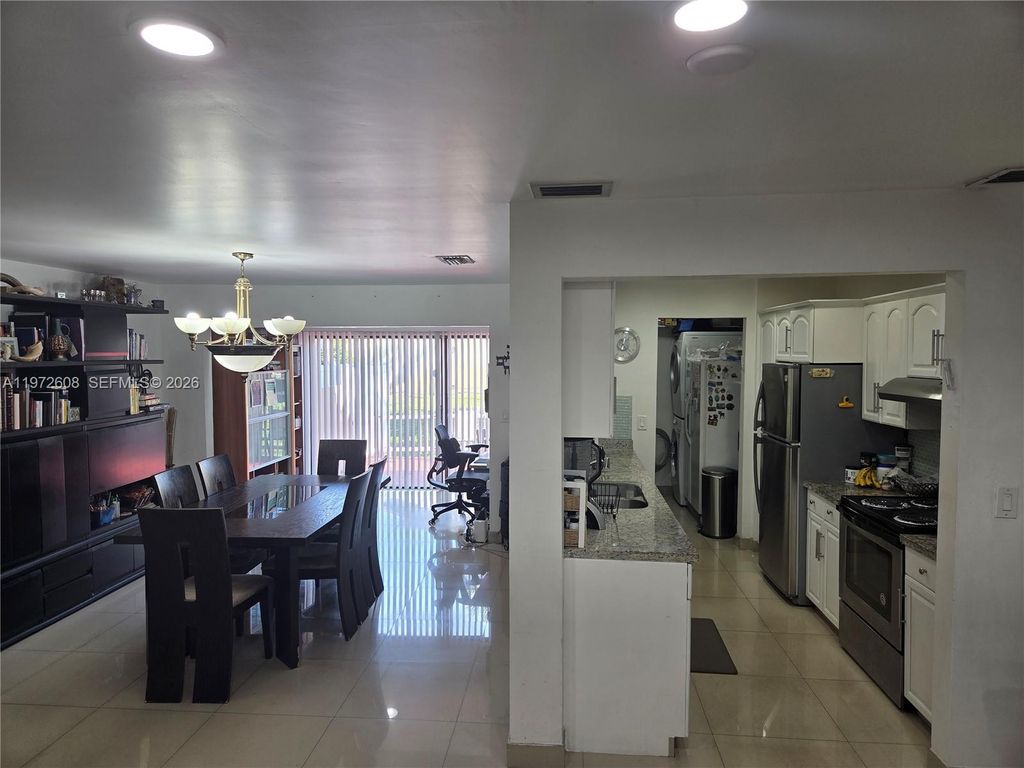 Photo of 4916 Sheridan St #2, Hollywood, FL 33021 (MLS # A11972608)