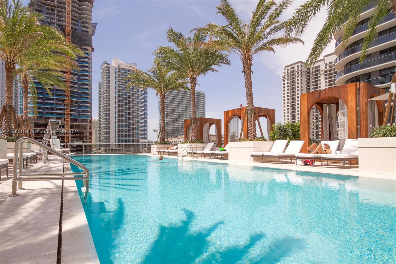801 S Miami Ave 2002, Miami, Broward County, Florida - 2 Bedrooms  
3 Bathrooms - 