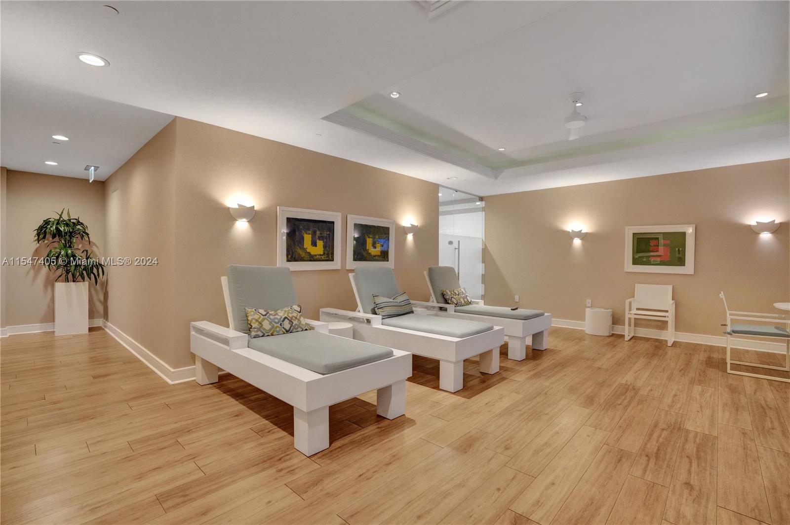 The Palace at Bal Harbour - Residential