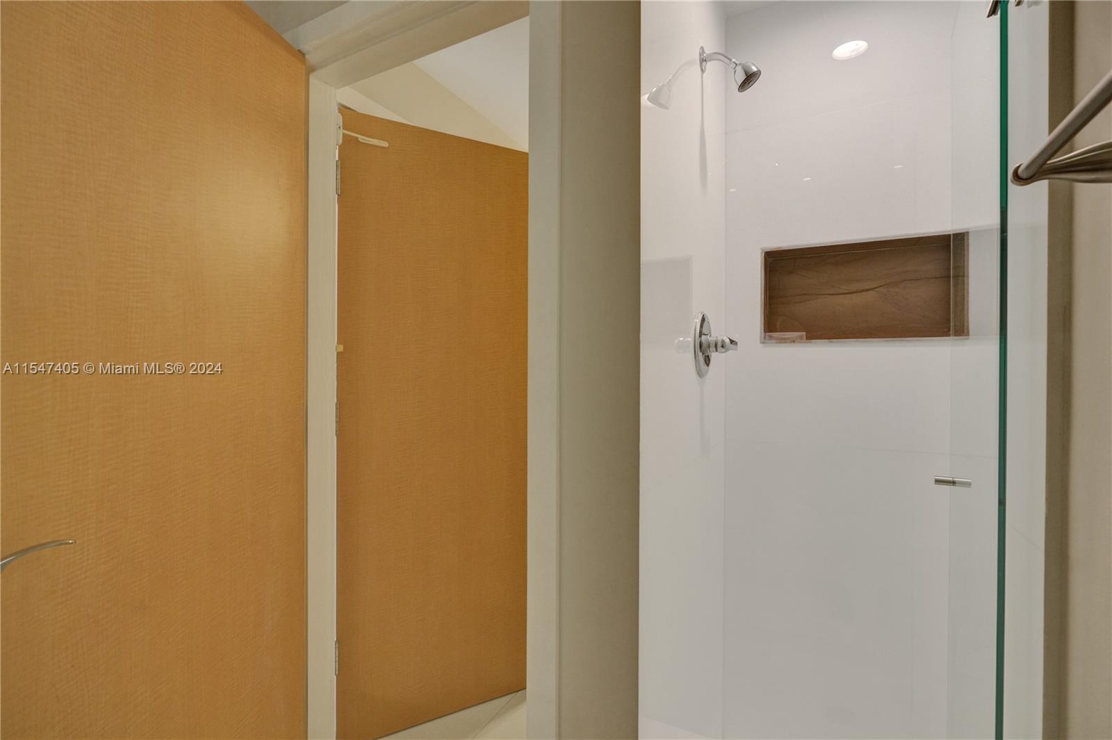 The Palace at Bal Harbour - Residential