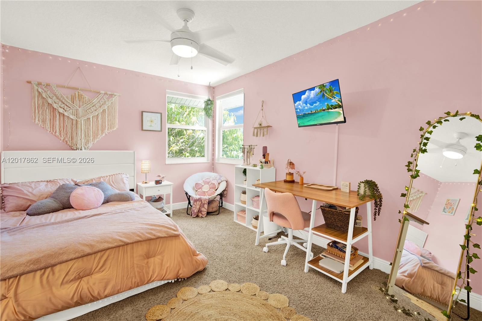 EMBASSY LAKES - Residential