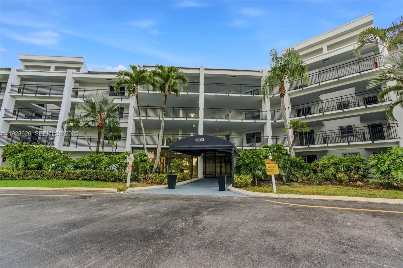 FAIRWAYS AT BONAVENTURE C - Residential