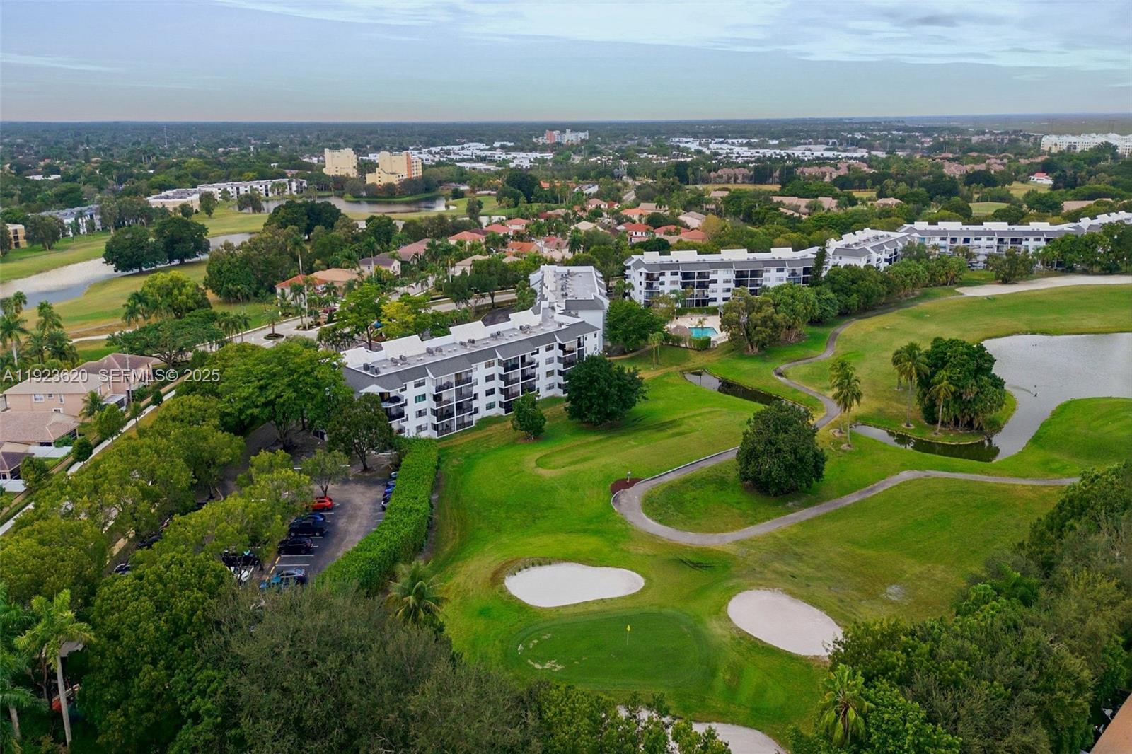 FAIRWAYS AT BONAVENTURE C - Residential