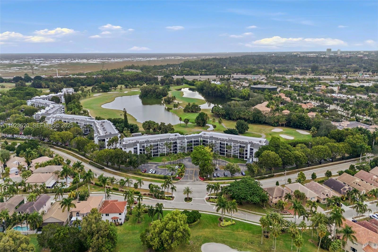 FAIRWAYS AT BONAVENTURE C - Residential