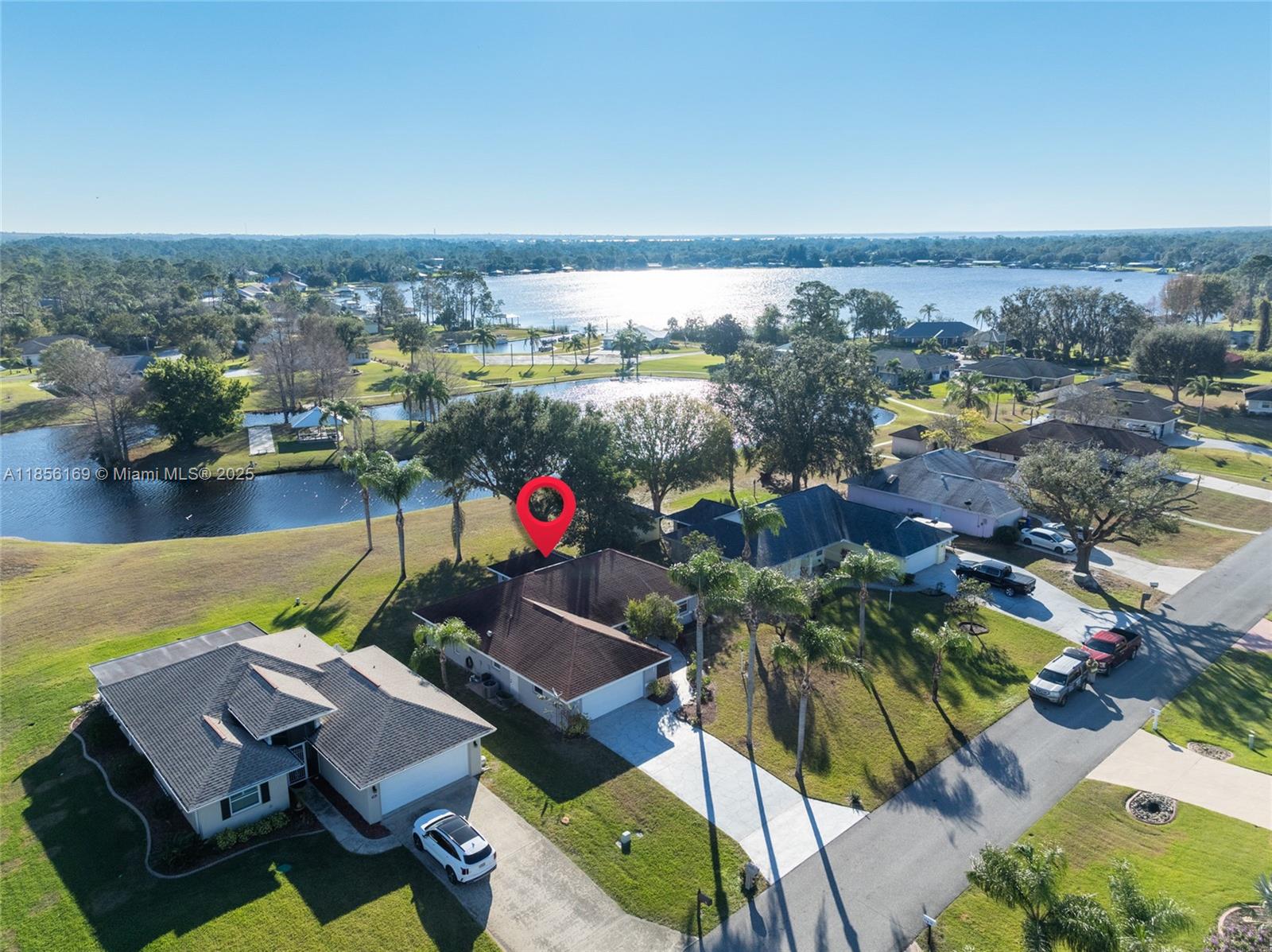 23 Lake Side Trail