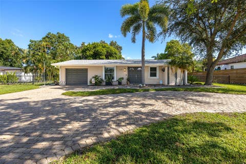 Tiny photo for 1223 Biltmore Dr, Fort Myers, FL 33901 (MLS # A12077291)