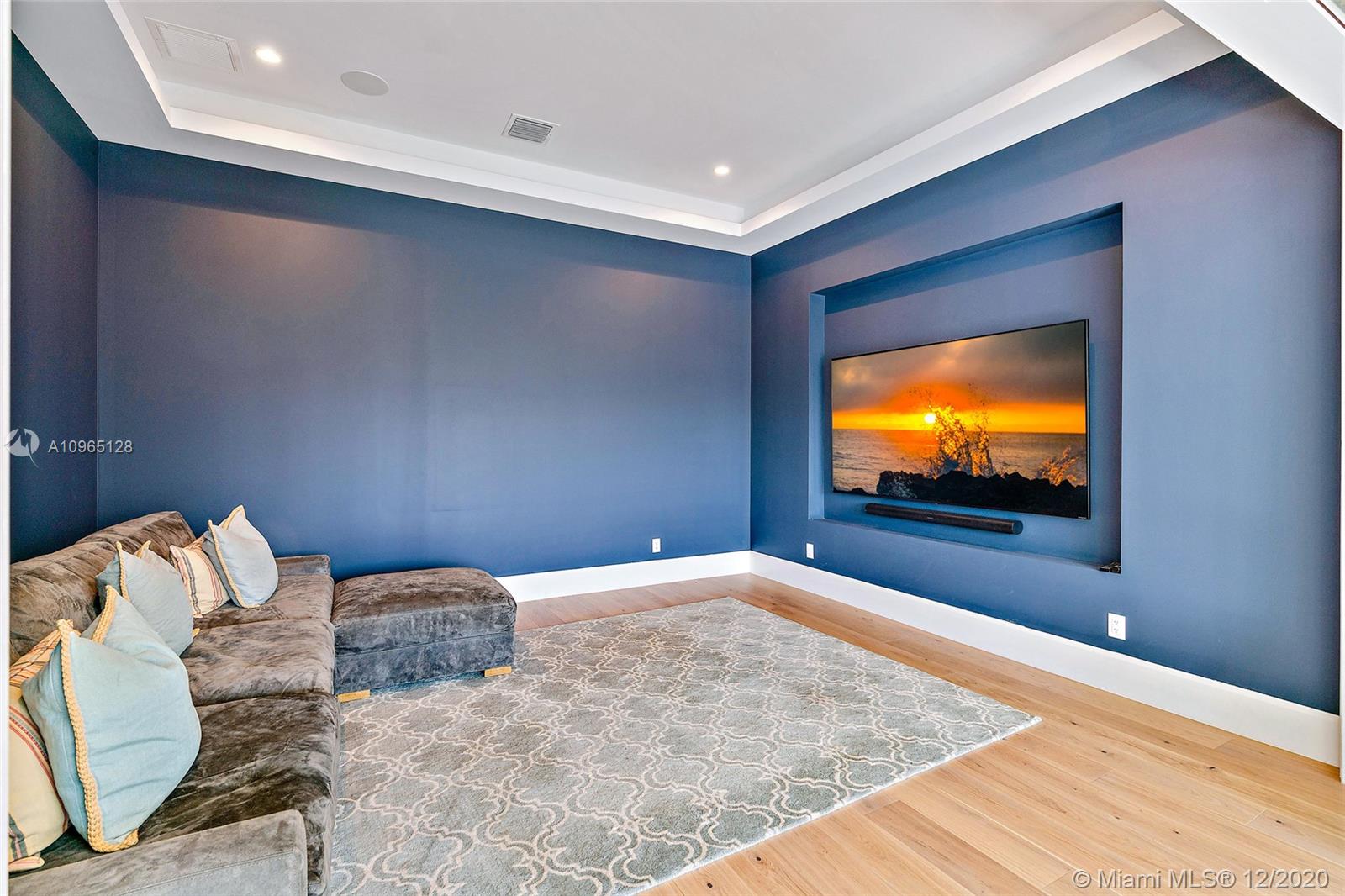 Admirals Cove - Residential