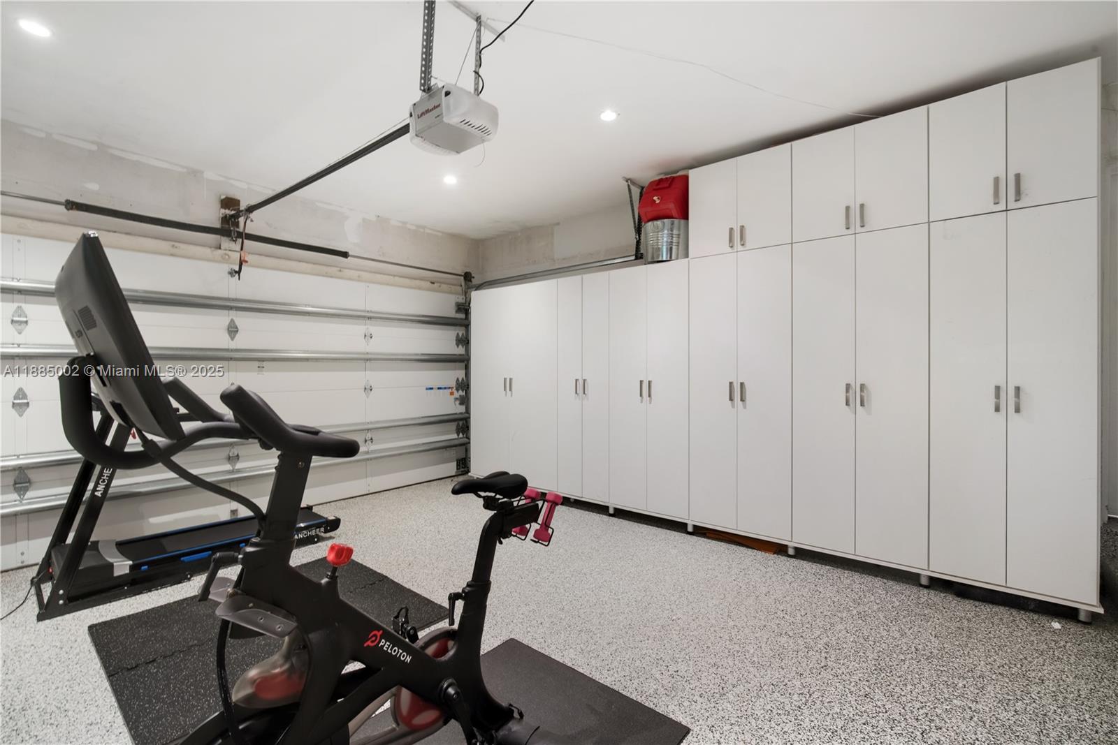 CORAL GABLES SEC E - Residential