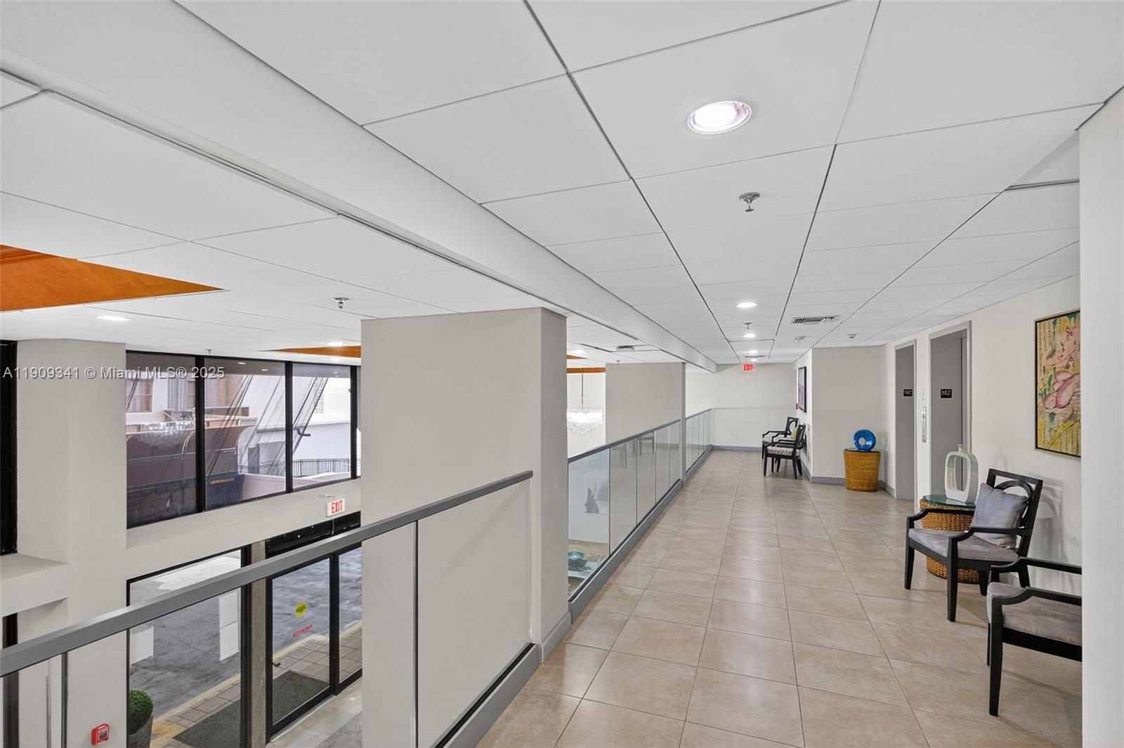 LE TRIANON CONDO - Residential Lease