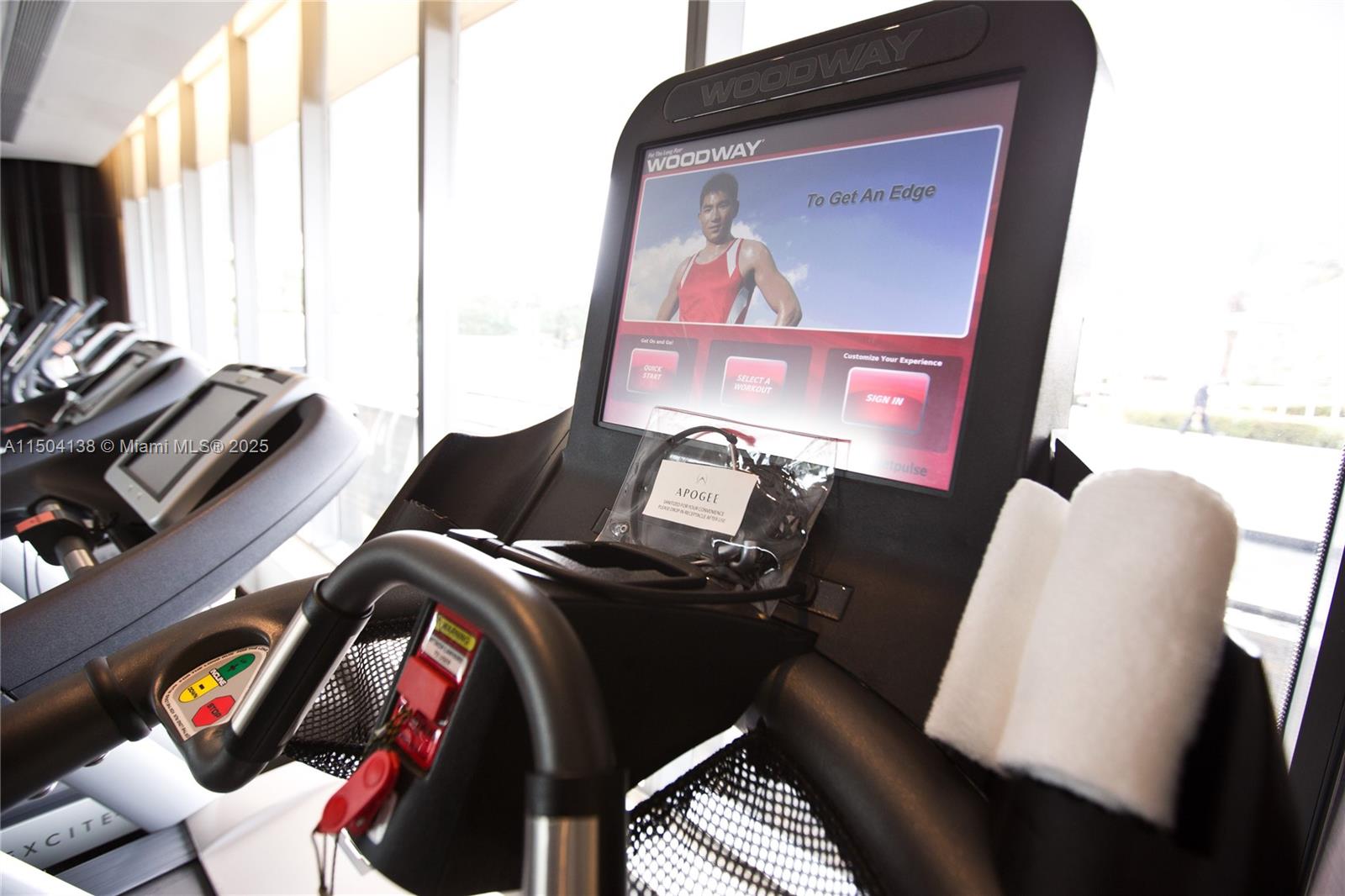 APOGEE CONDO - Residential