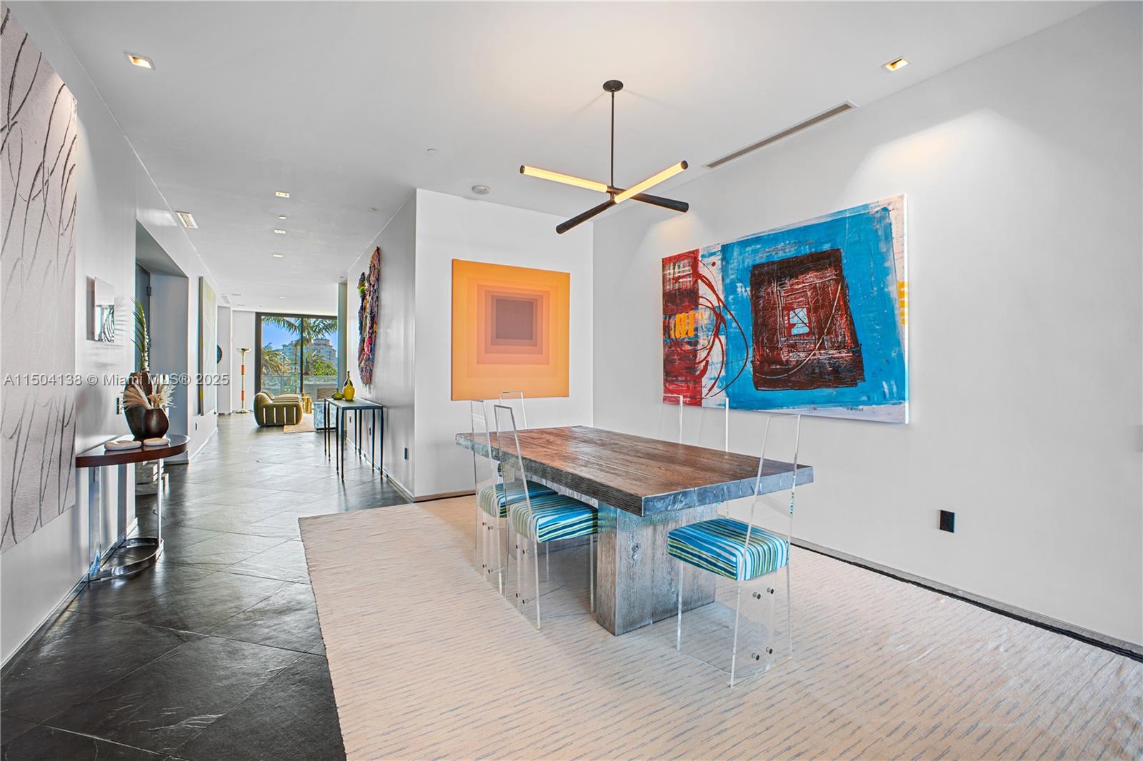 APOGEE CONDO - Residential