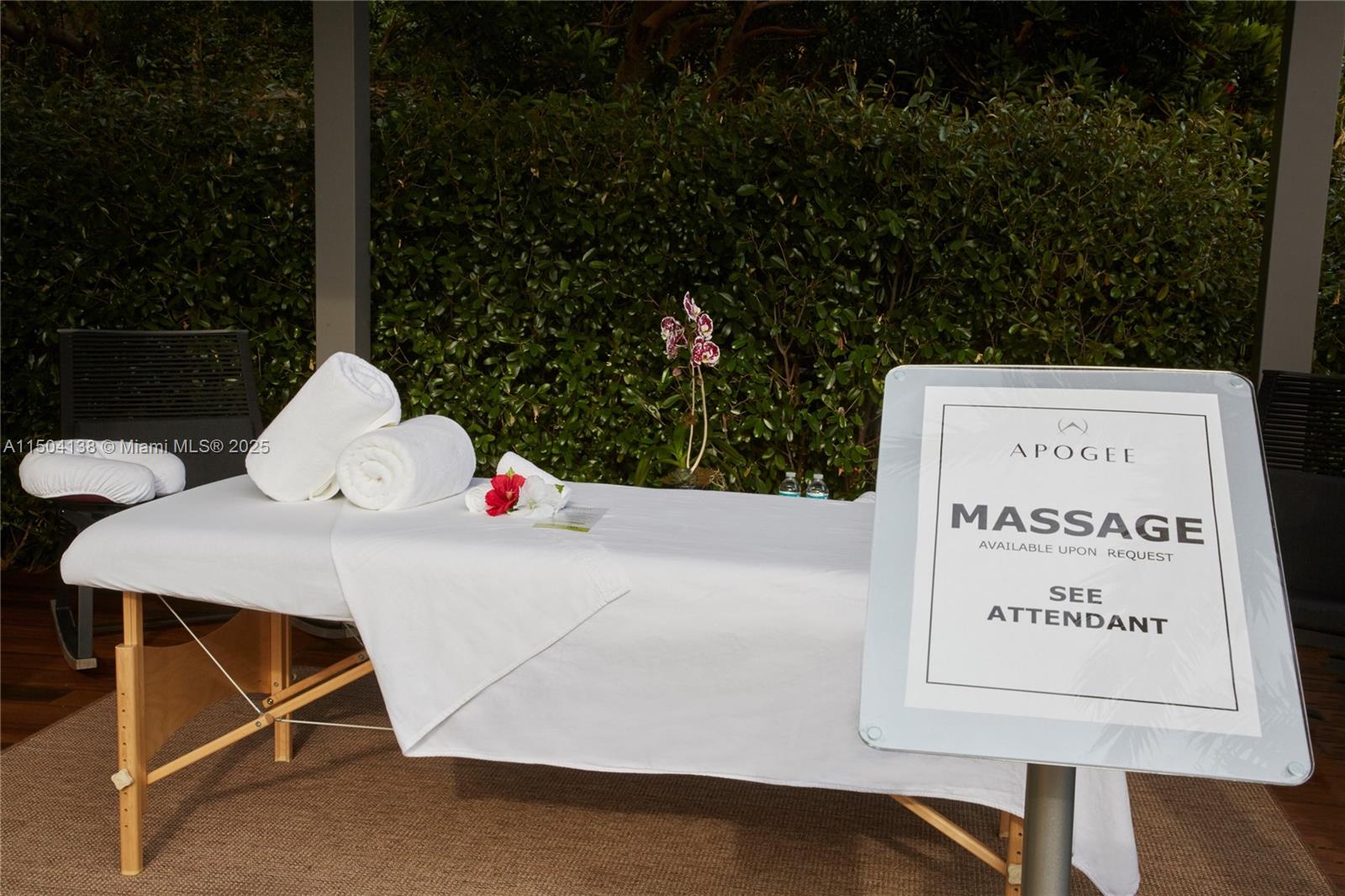 APOGEE CONDO - Residential