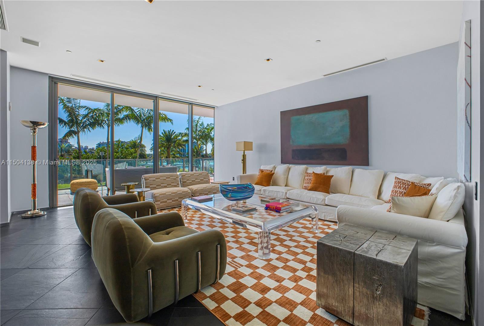 800 S Pointe Dr 502