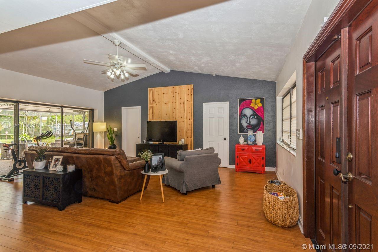 SANDYS ESTATES - Residential