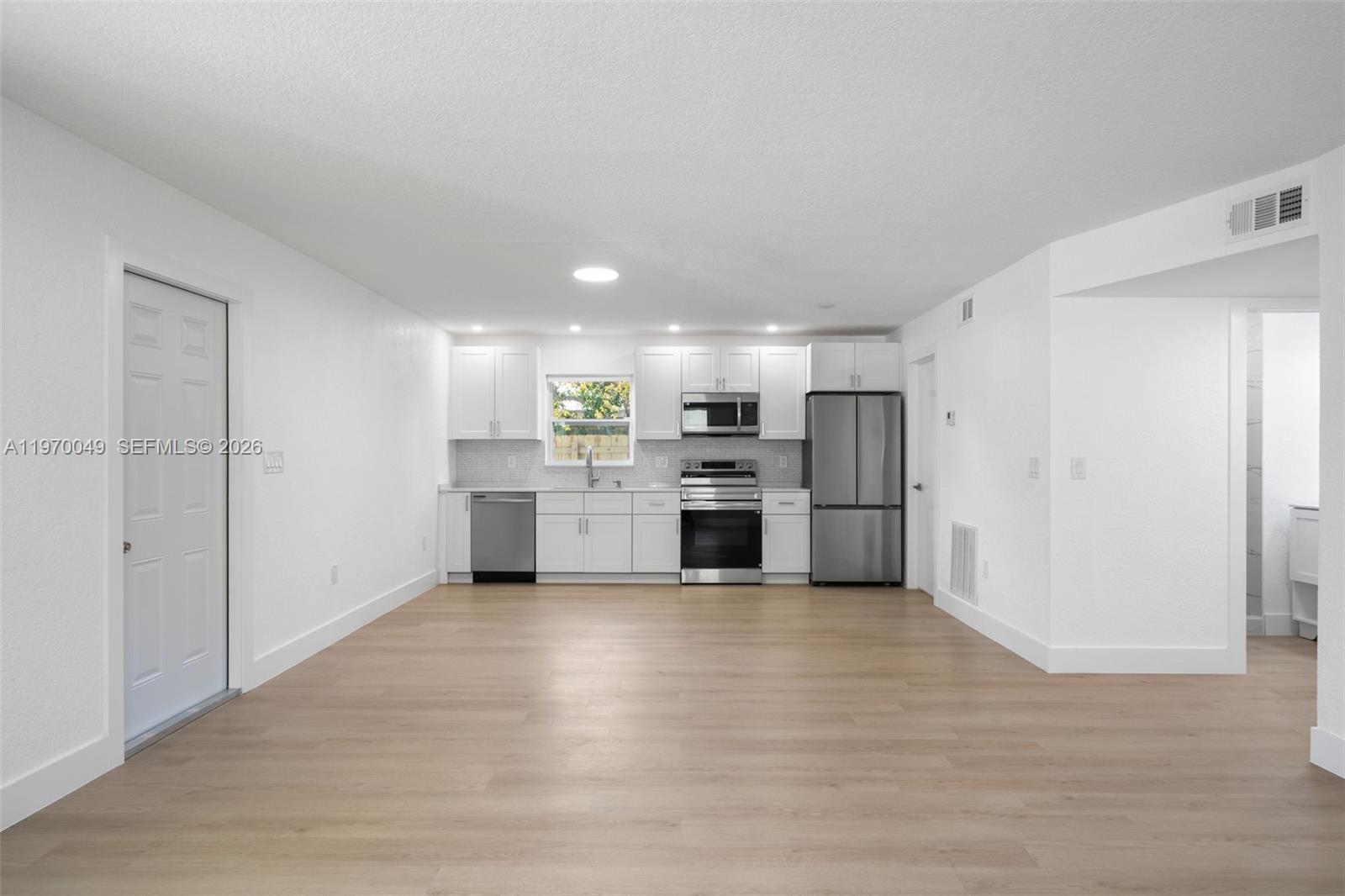 LIBERIA - Residential