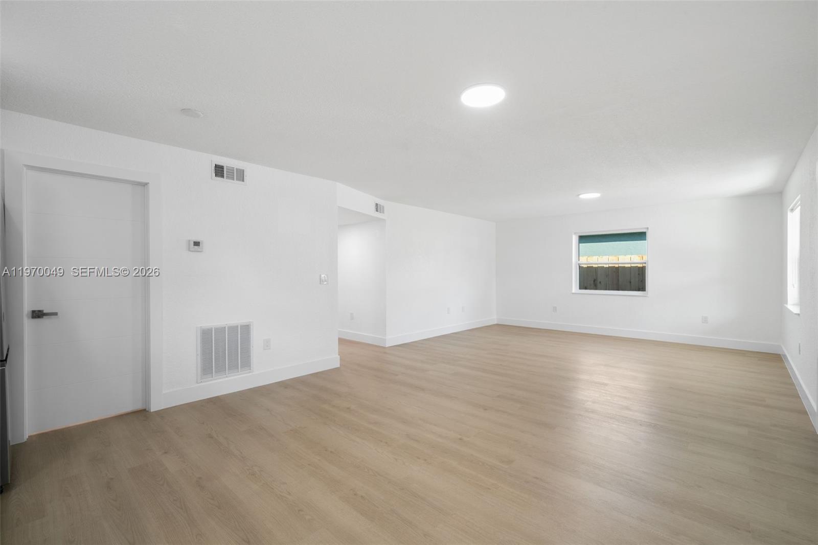 LIBERIA - Residential