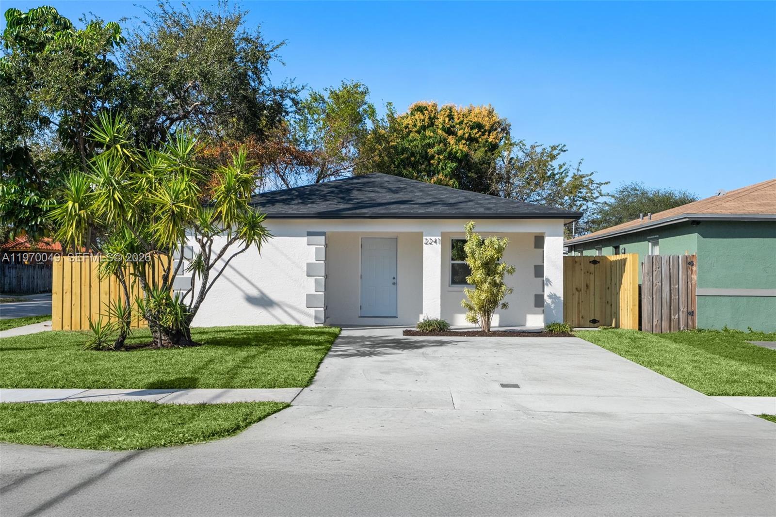 LIBERIA - Residential